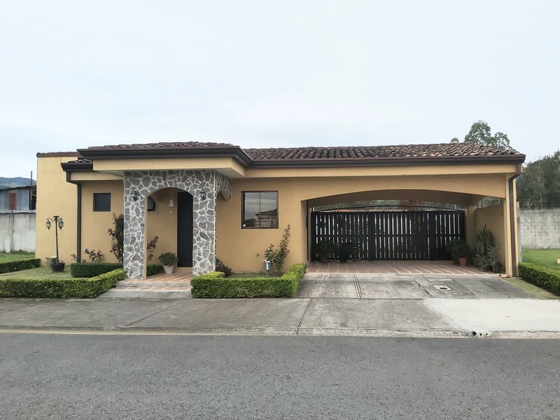 2 bed Condo For Sale in Tobosi, Cartago - 1