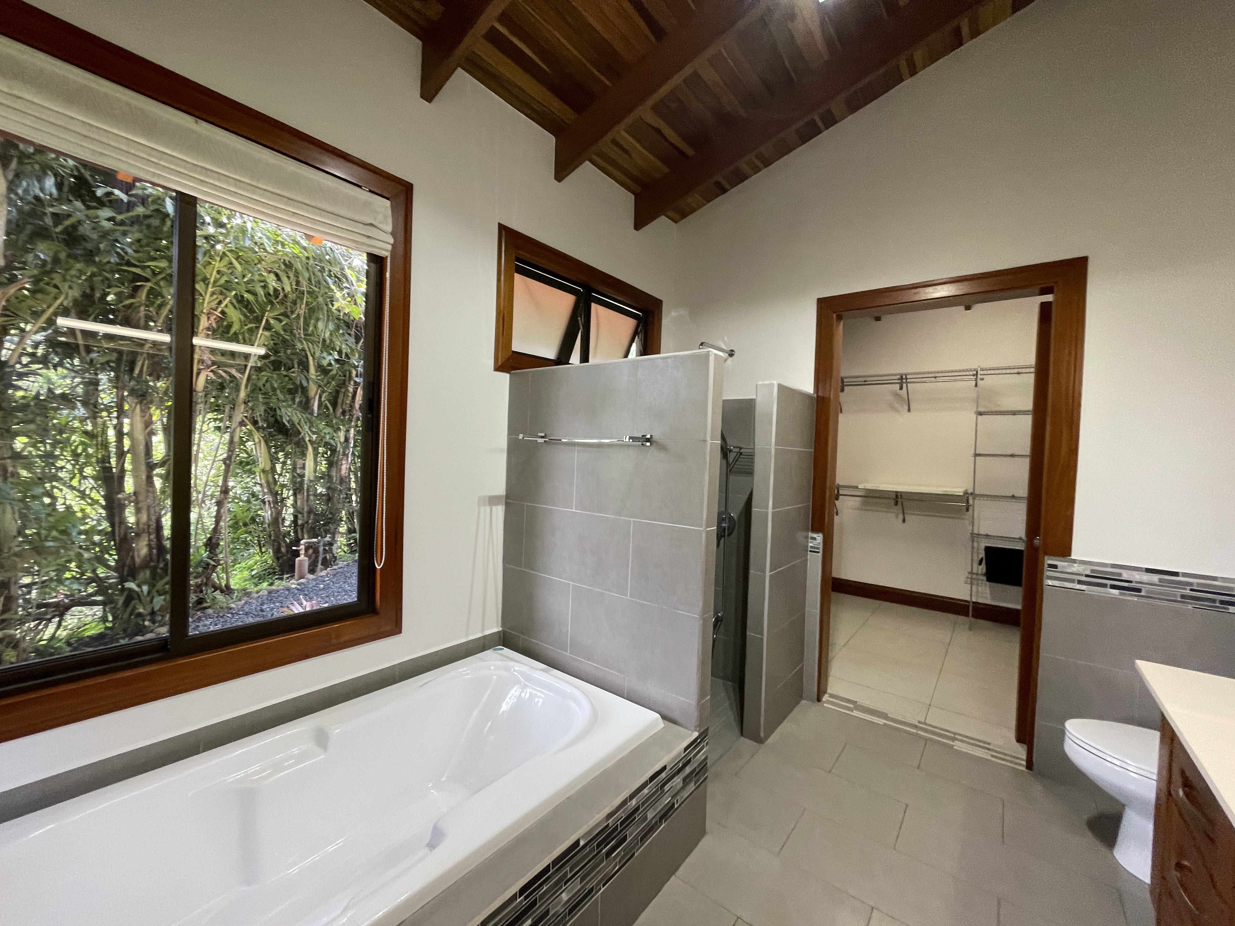 6 bed Single Family Homes For Sale in Atenas, Alajuela - thumb 21