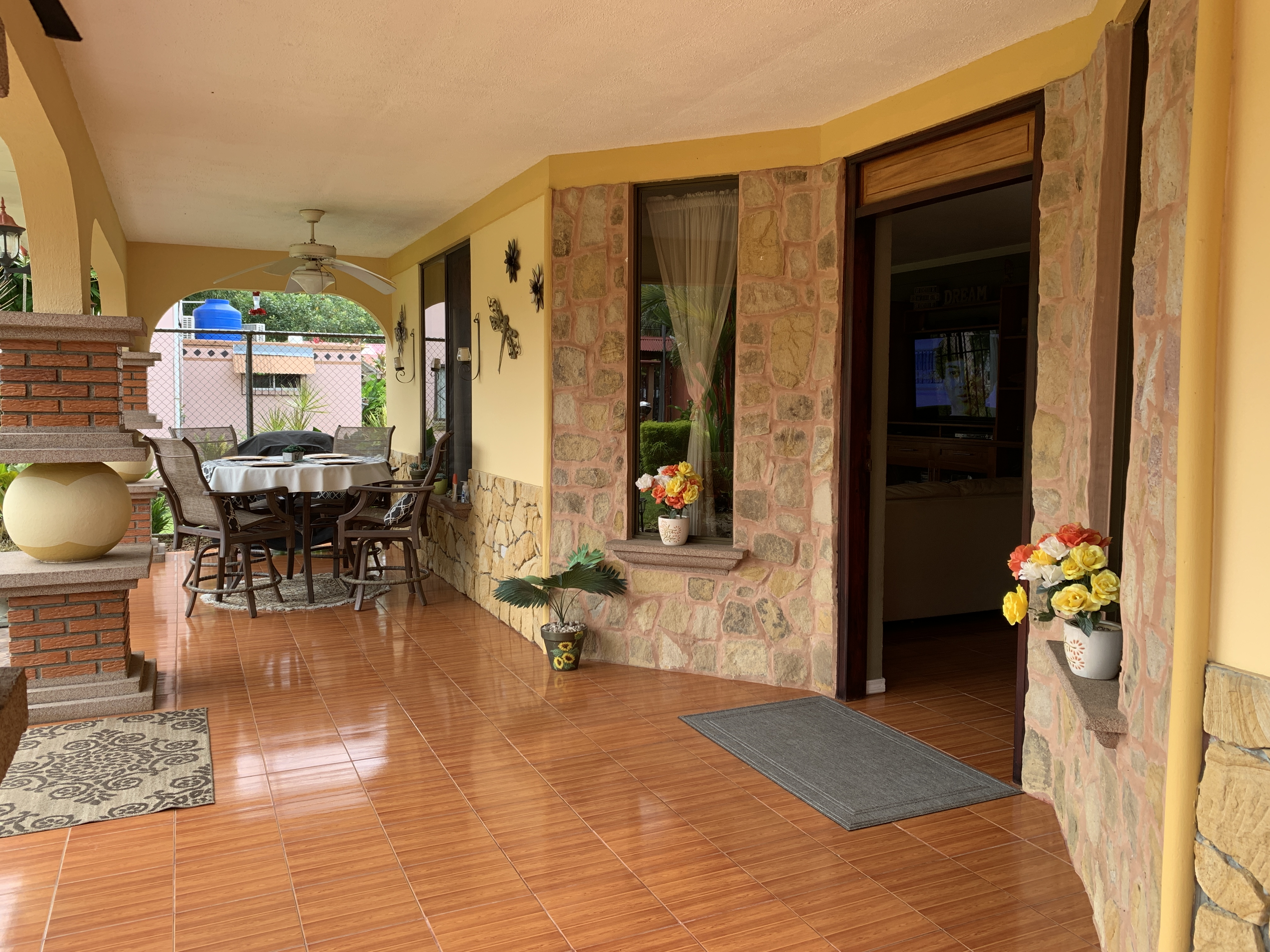 3 bed Single Family Homes For Sale in Jaco, Puntarenas - thumb 3