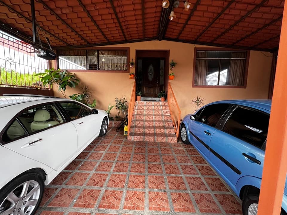 4 bed Single Family Homes For Sale in Tres Ríos, Cartago - thumb 1