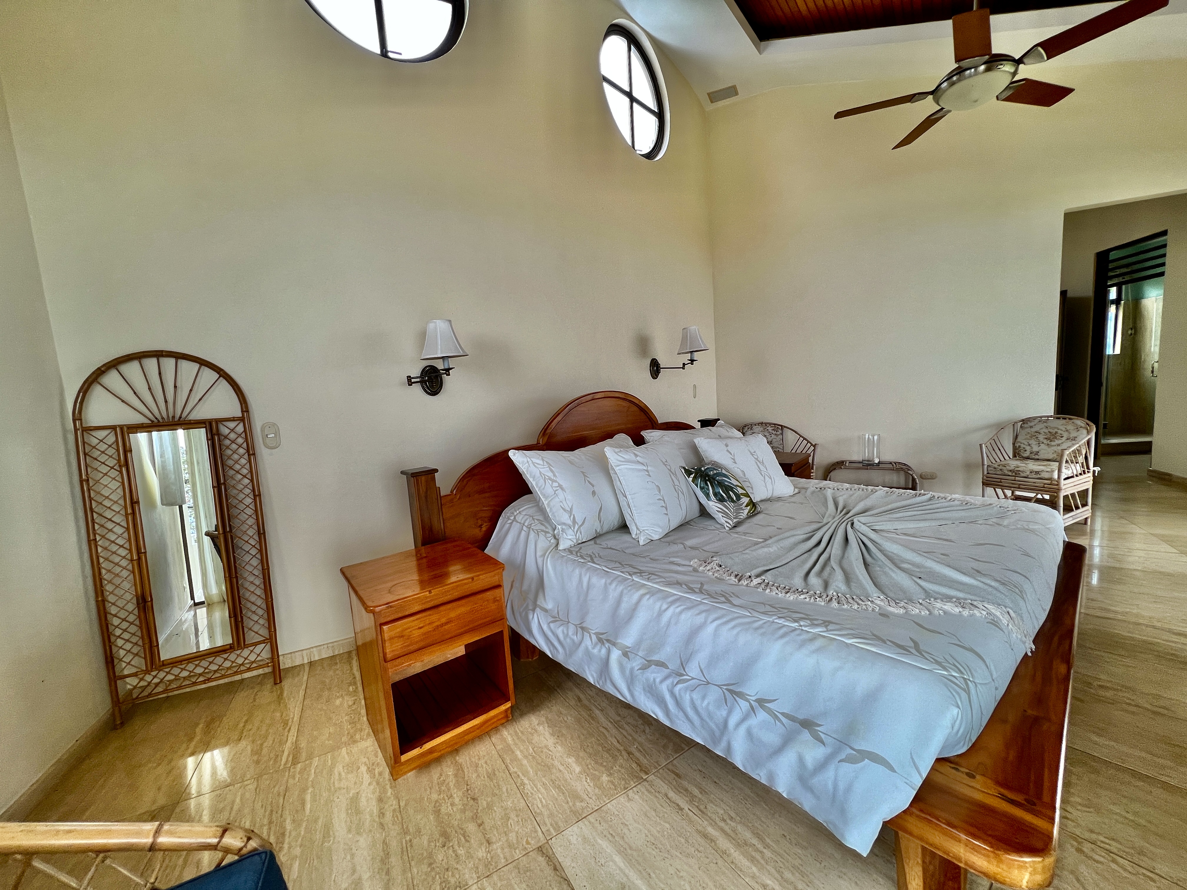 4 bed Single Family Homes For Sale in Ojochal, Puntarenas - thumb 5