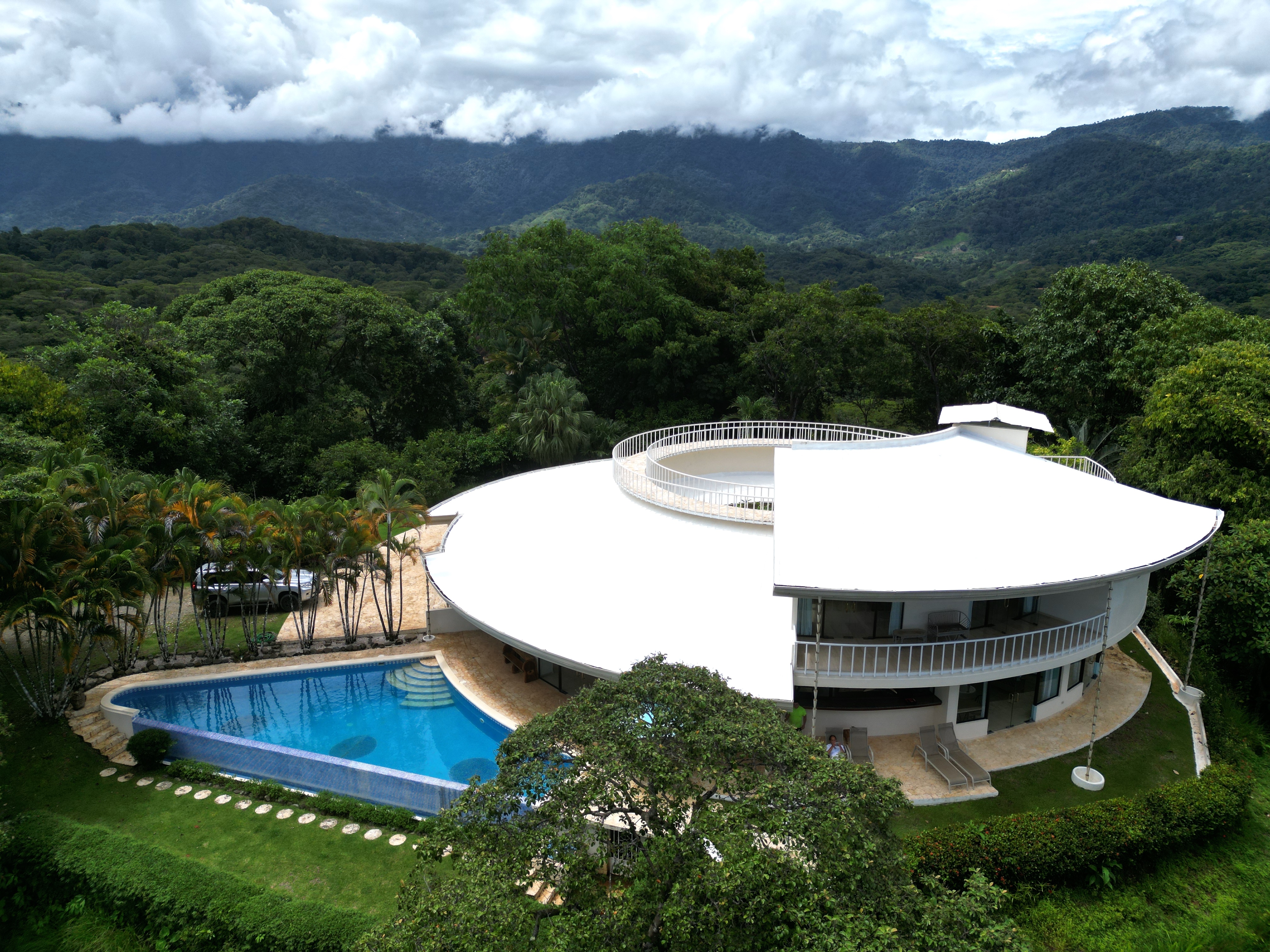 4 bed Single Family Homes For Sale in Ojochal, Puntarenas - thumb 2