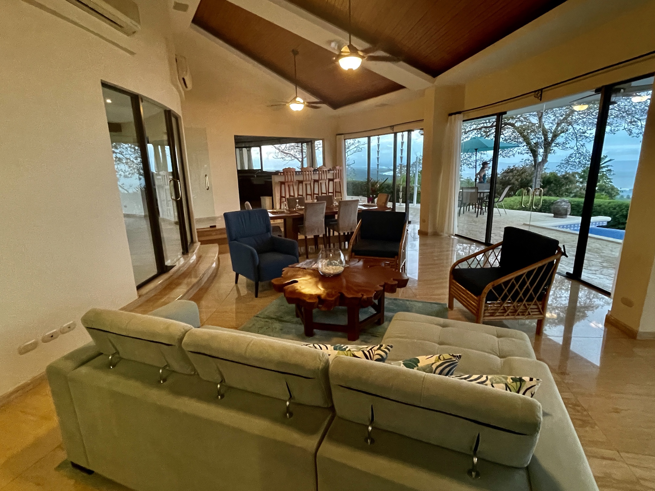 4 bed Single Family Homes For Sale in Ojochal, Puntarenas - thumb 16