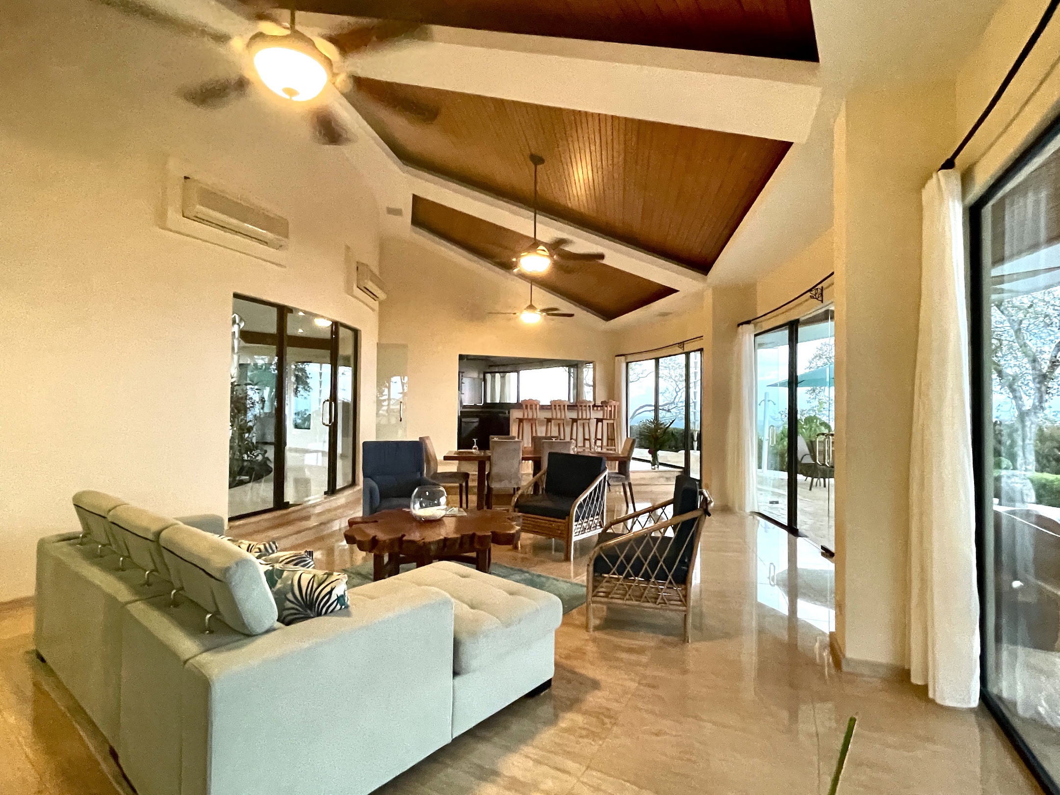 4 bed Single Family Homes For Sale in Ojochal, Puntarenas - thumb 17