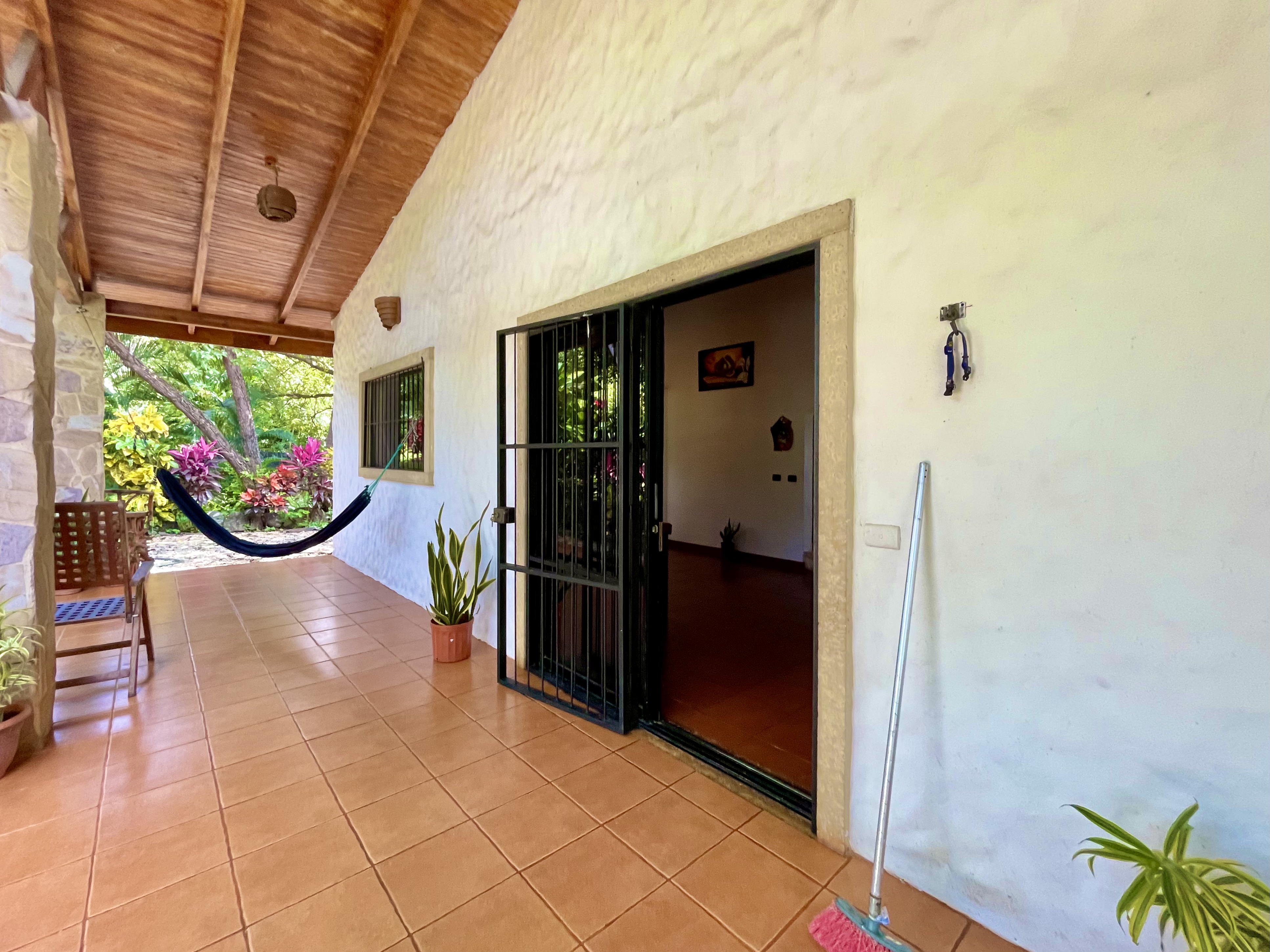 3 bed Single Family Homes For Sale in Playas Del Coco, Guanacaste - thumb 3