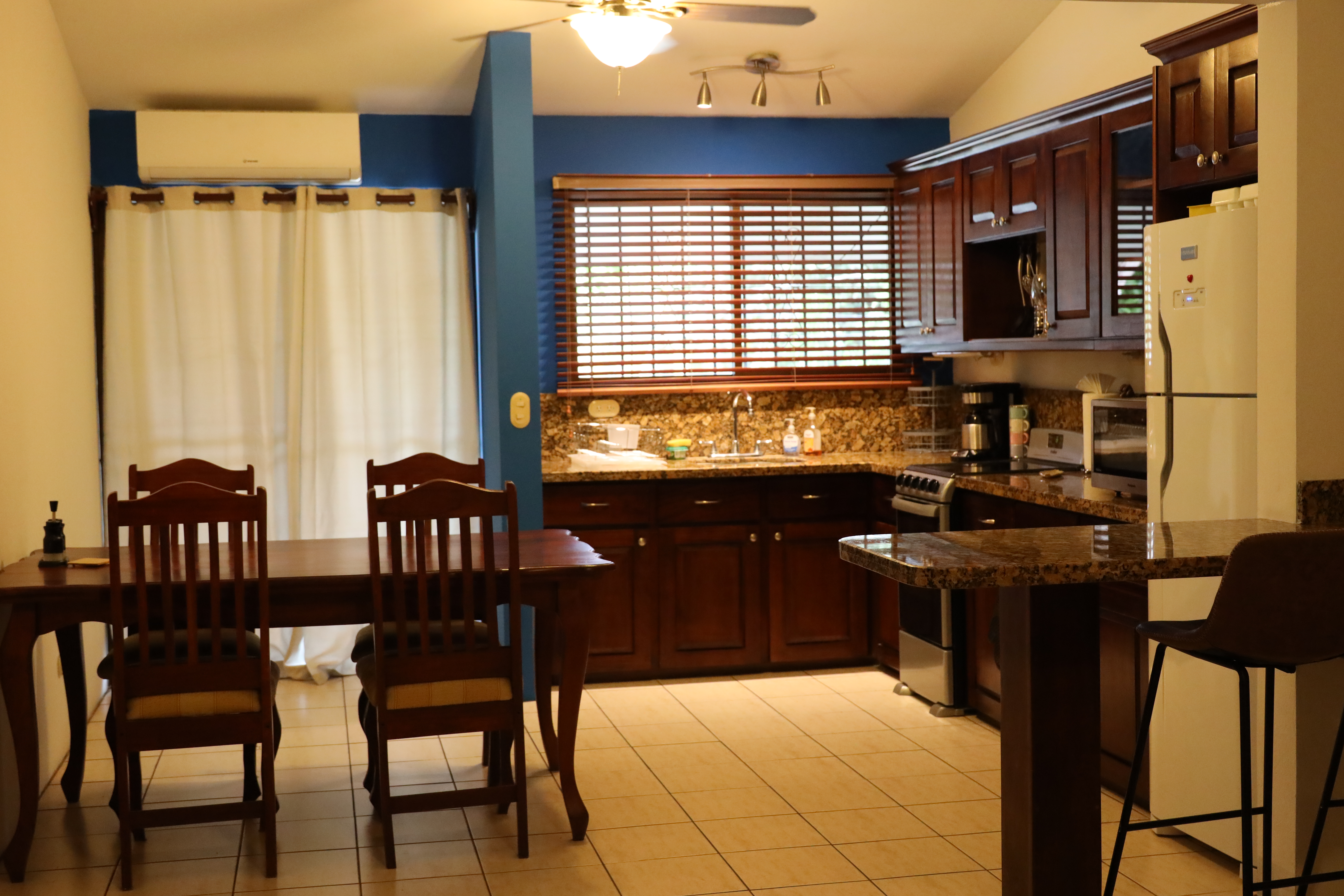 2 bed Condo For Rent in Playas Del Coco, Guanacaste - thumb 9