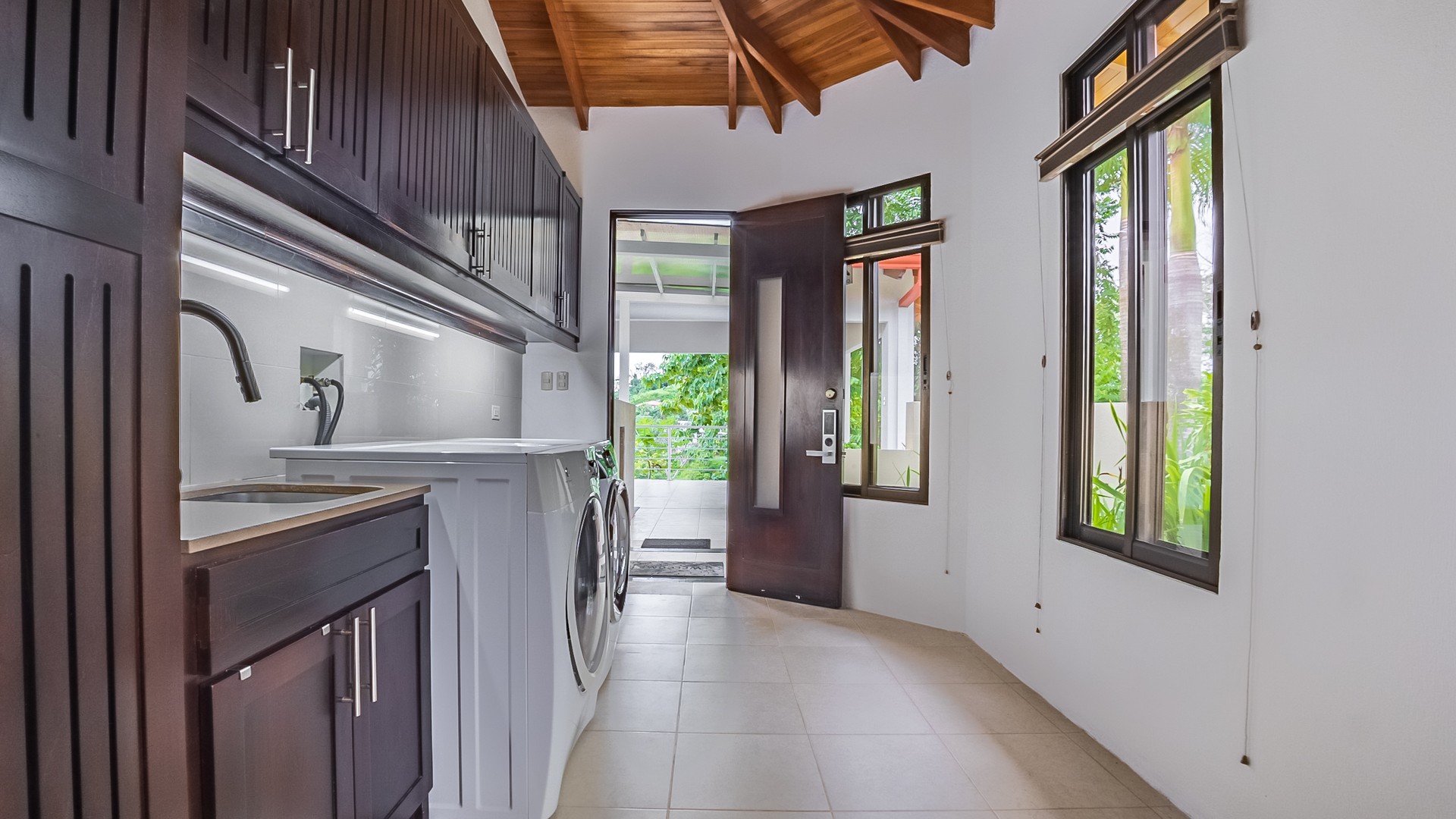 3 bed Single Family Homes For Sale in Ojochal, Puntarenas - thumb 19