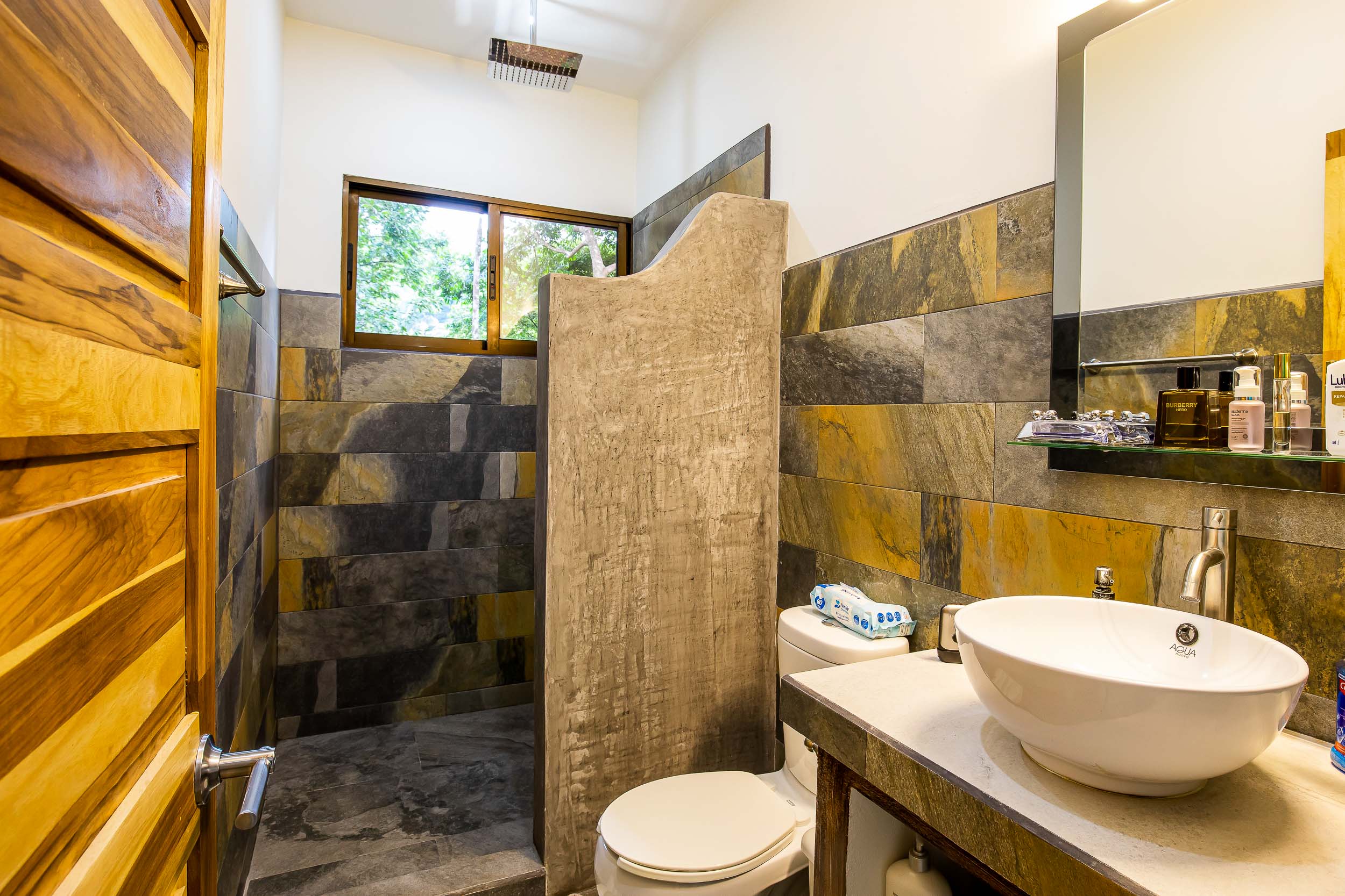 3 bed Single Family Homes For Sale in Manuel Antonio, Puntarenas - thumb 20