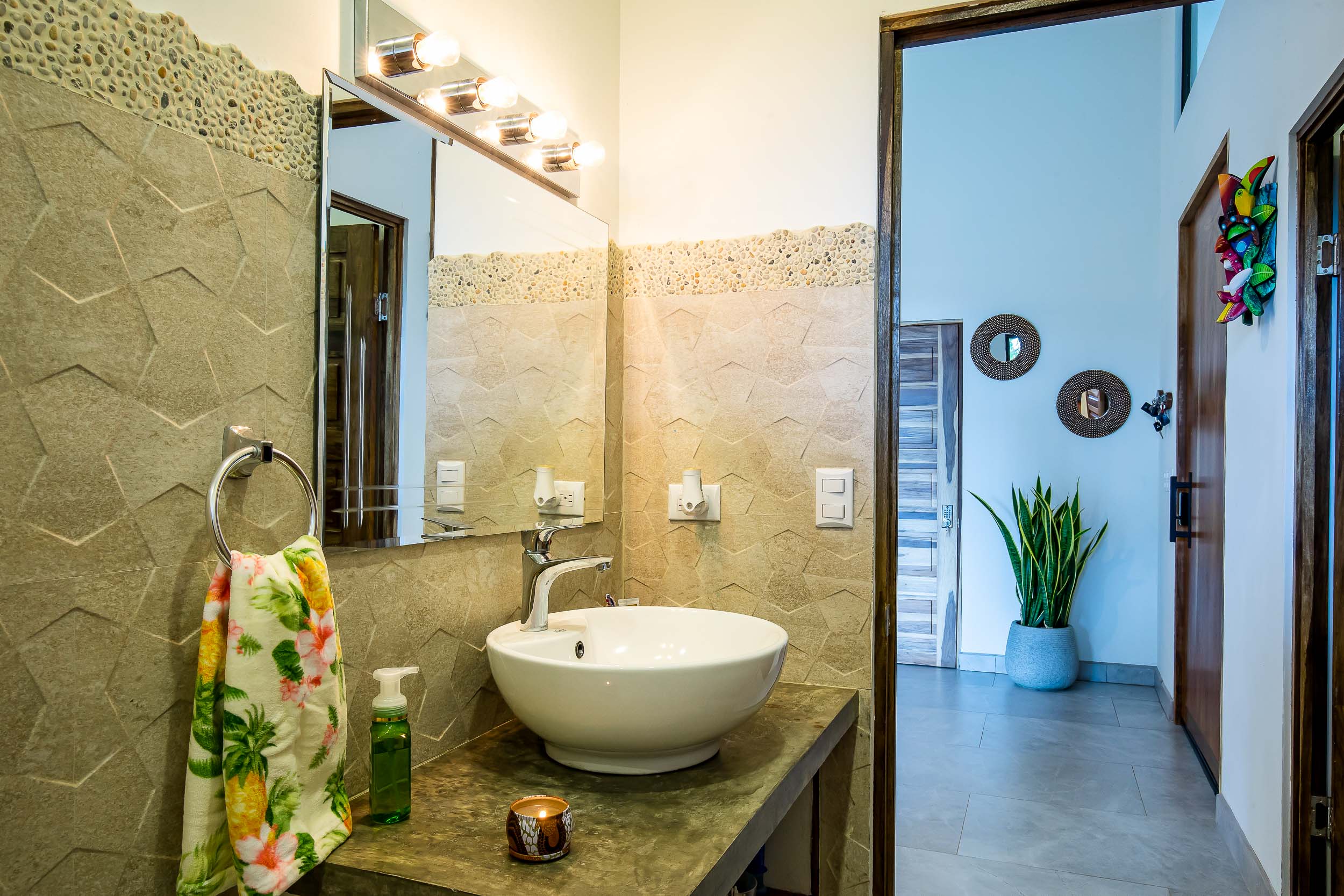 3 bed Single Family Homes For Sale in Manuel Antonio, Puntarenas - thumb 22