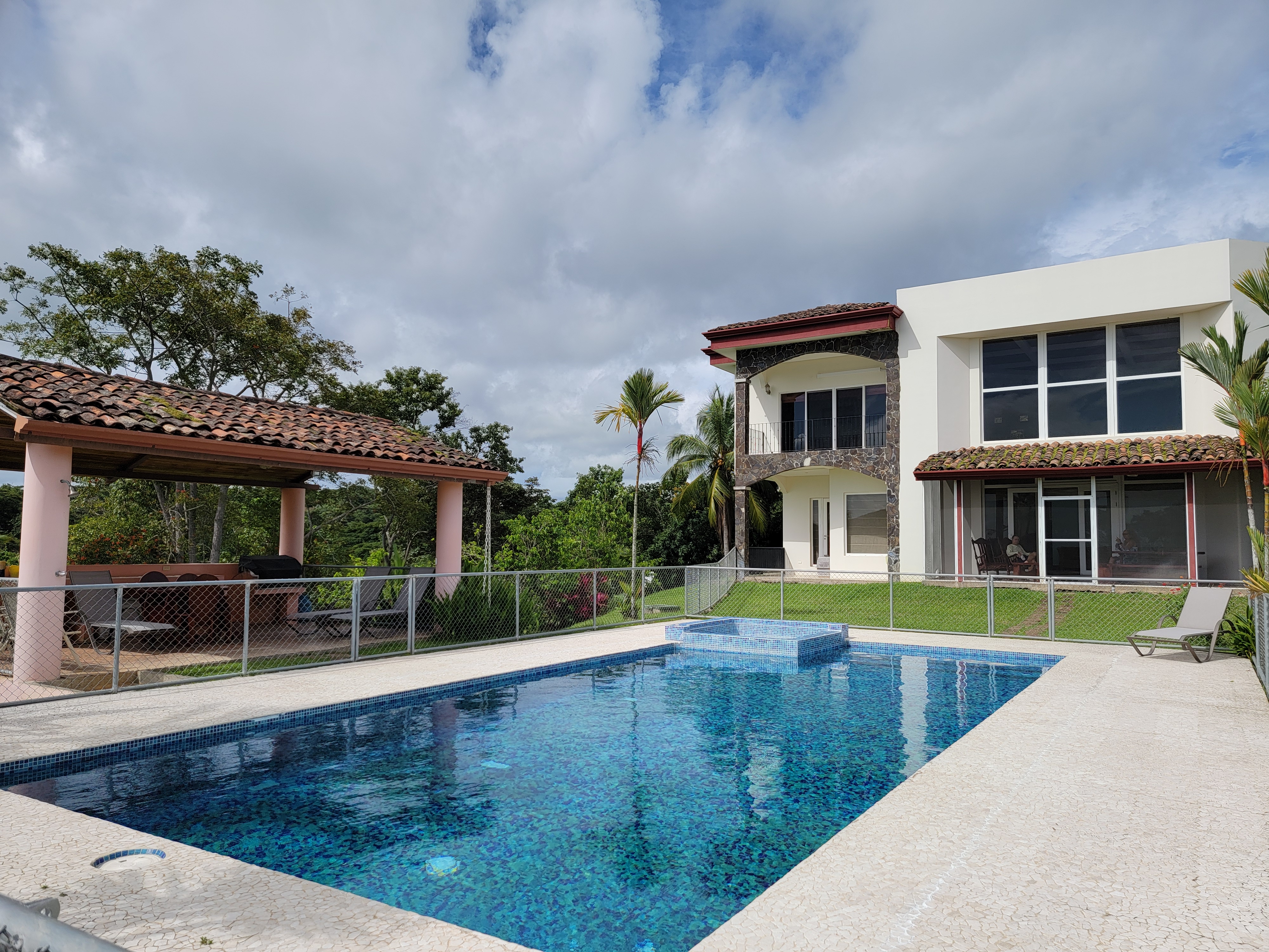 6 bed Single Family Homes For Sale in Tarcoles, Puntarenas - thumb 3