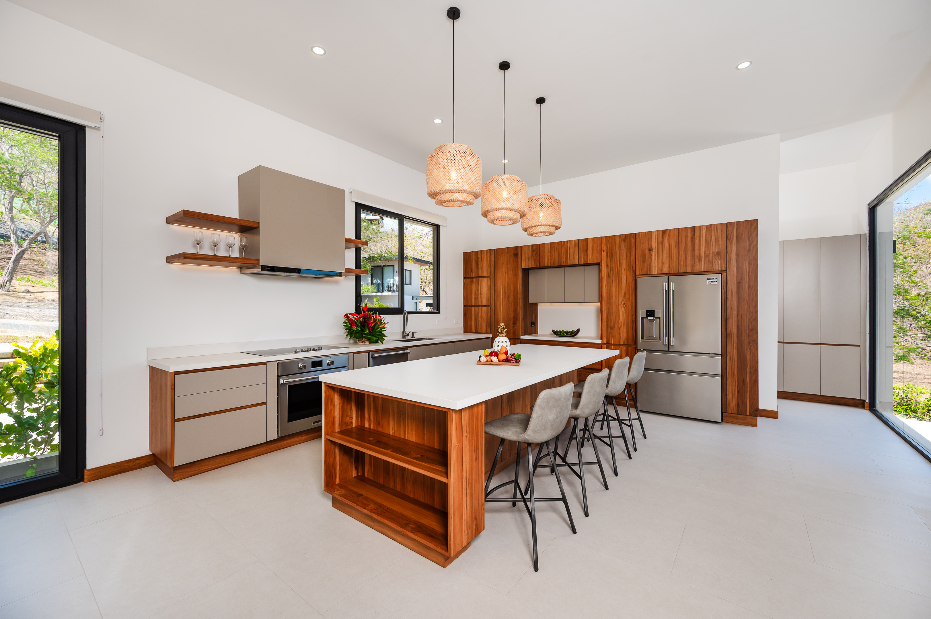 4 bed Single Family Homes For Sale in Tamarindo, Guanacaste - thumb 9