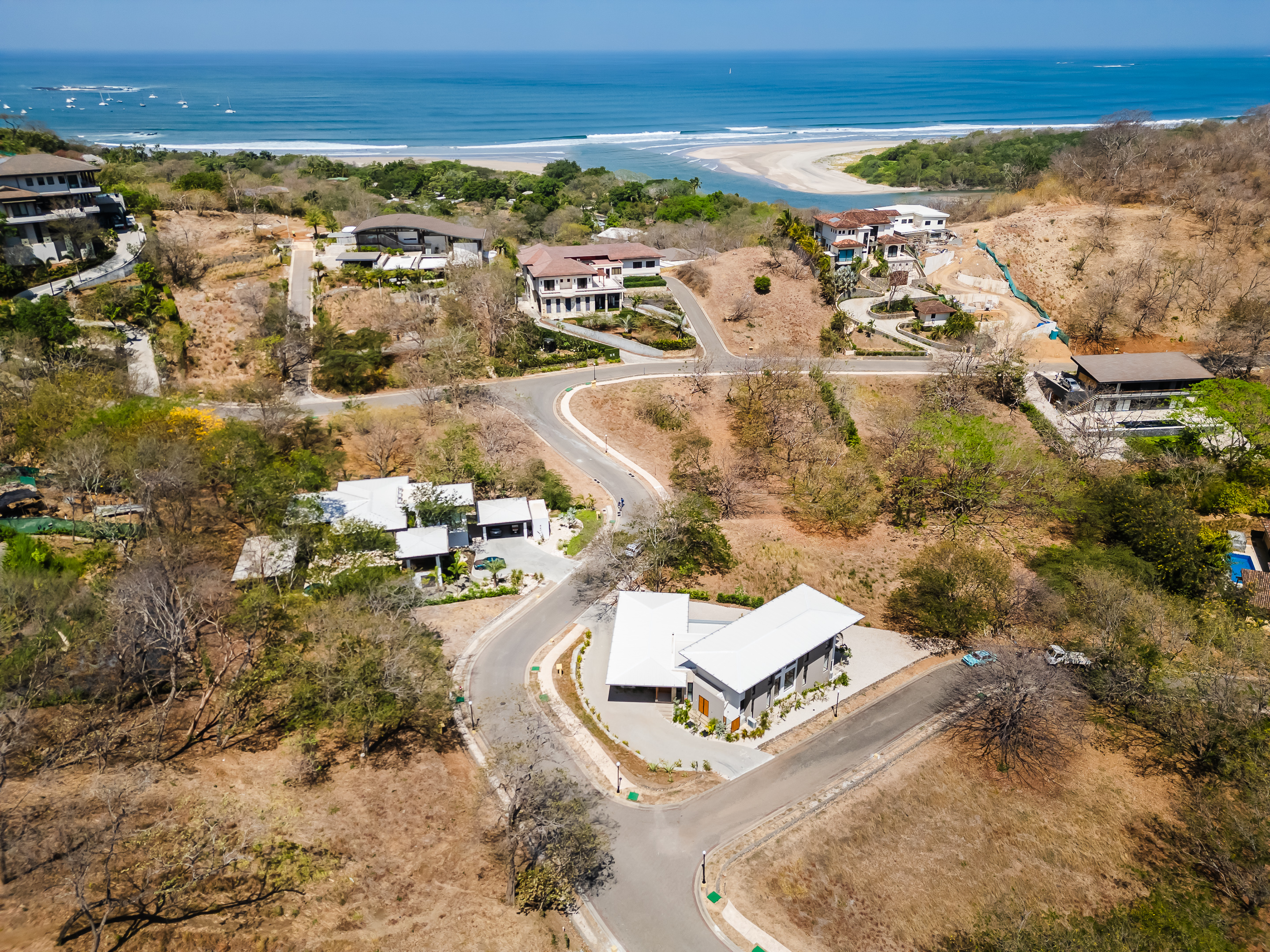 4 bed Single Family Homes For Sale in Tamarindo, Guanacaste - thumb 28