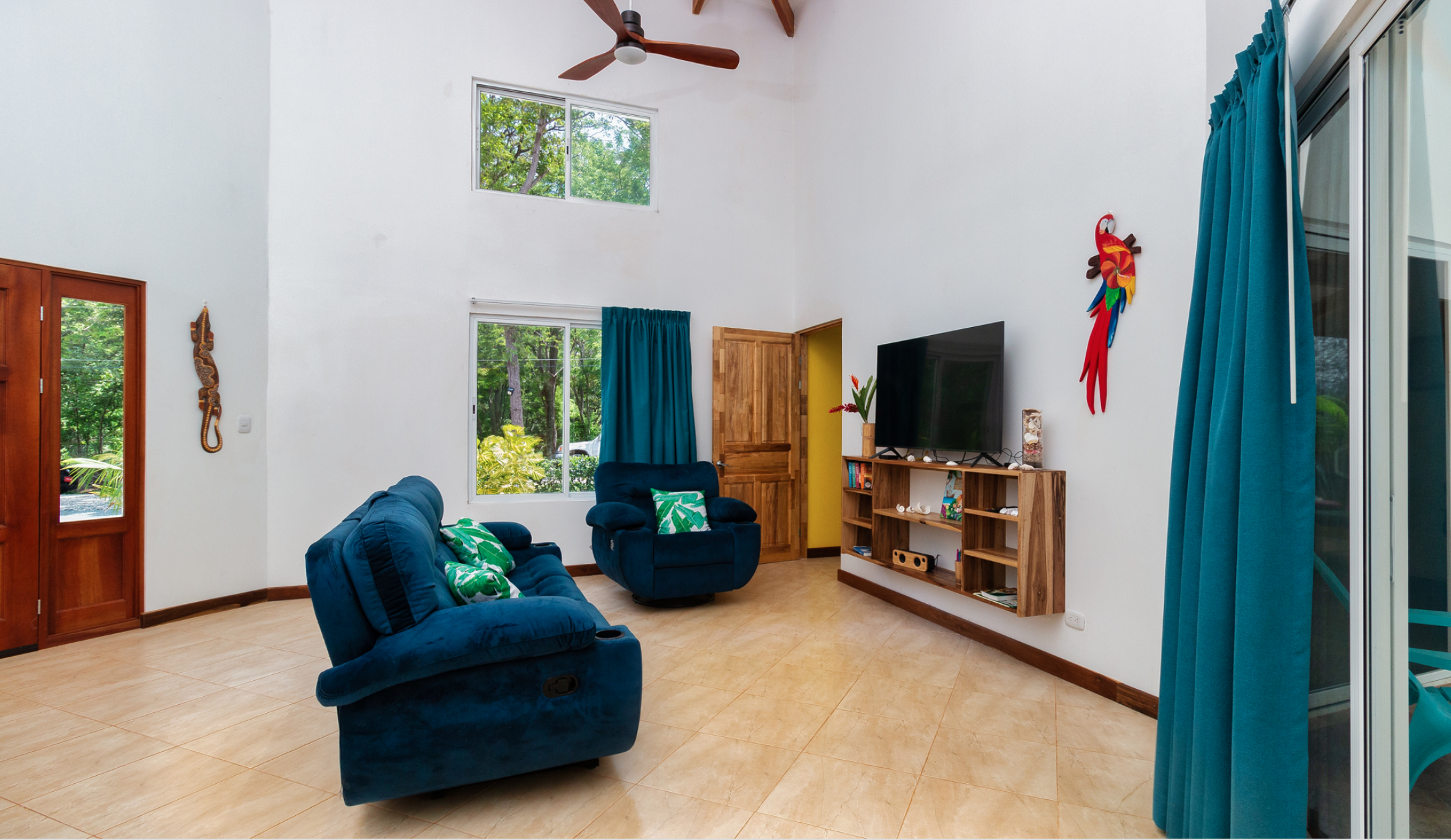 5 bed Single Family Homes For Sale in Playa Brasilito, Guanacaste - thumb 10