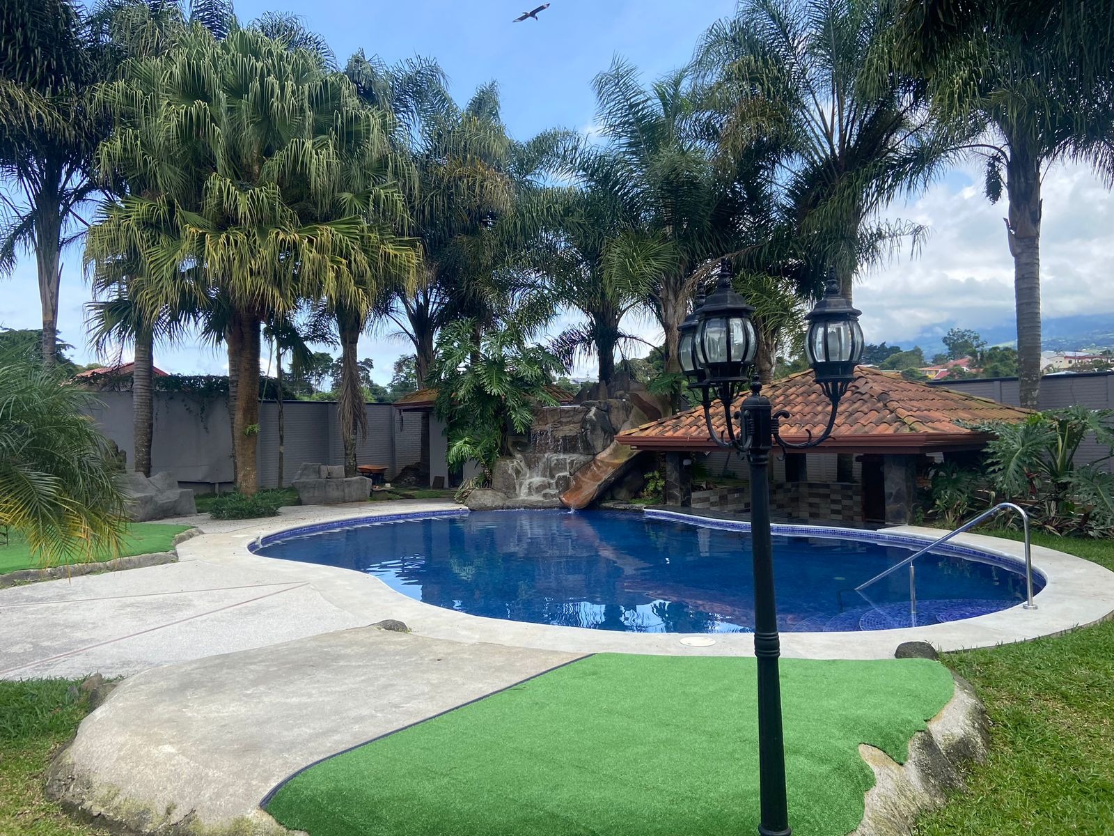 2 bed Condo For Rent in Montes de Oca, San Jose - thumb 11