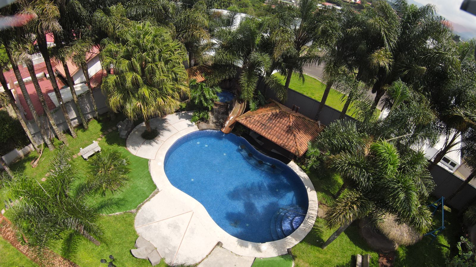 2 bed Condo For Rent in Montes de Oca, San Jose - thumb 2