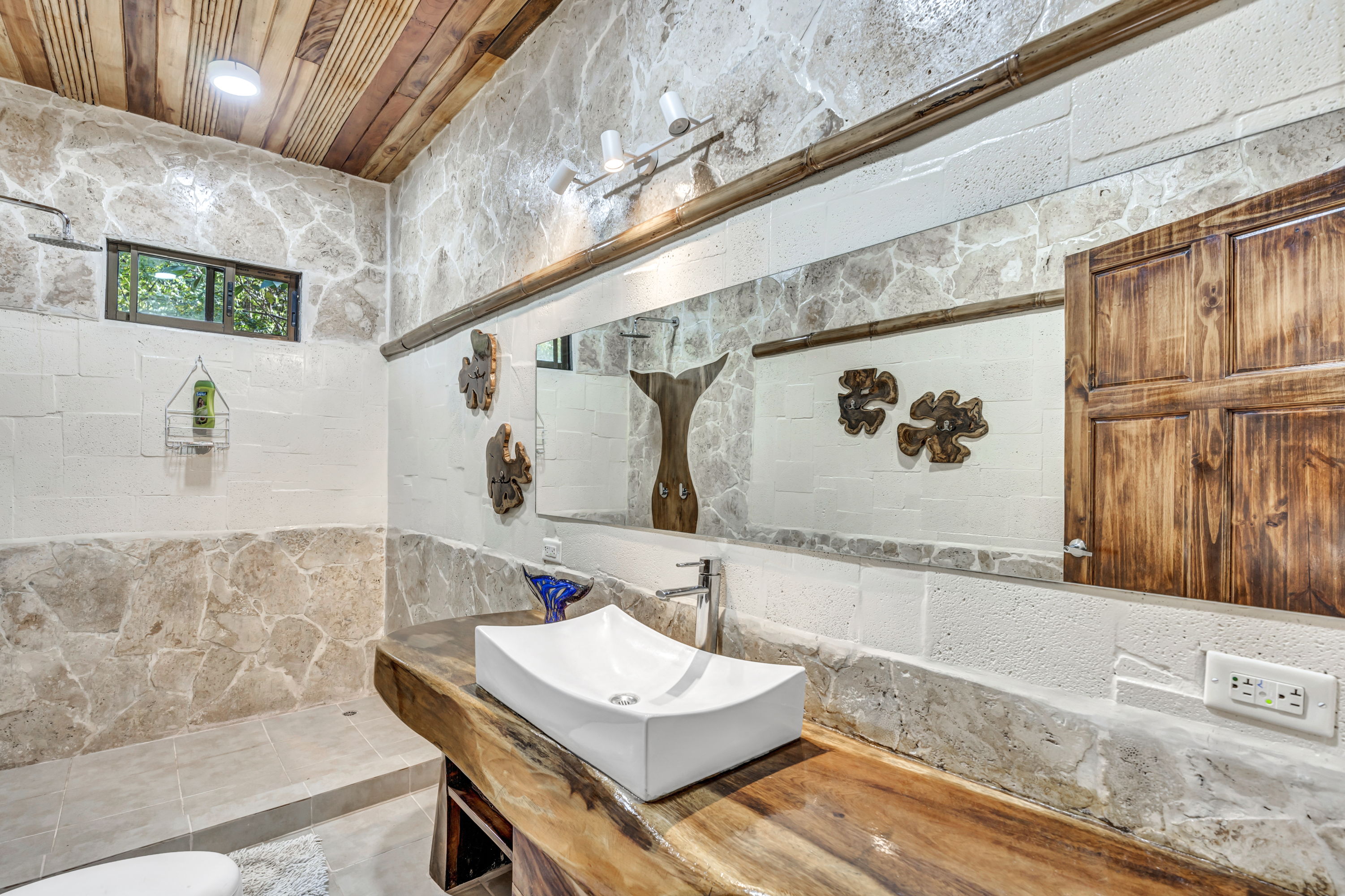 2 bed Single Family Homes For Sale in Tamarindo, Guanacaste - thumb 8