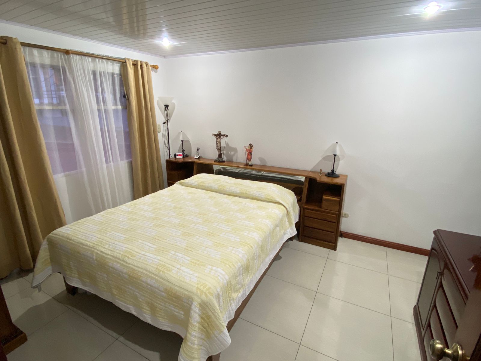 4 bed Single Family Homes For Sale in Curridabat, San Jose - thumb 17