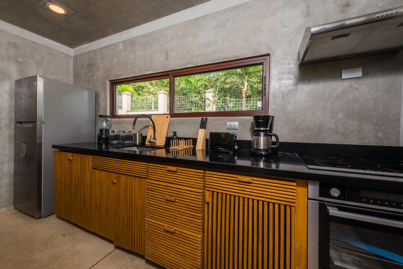 3 bed Single Family Homes For Sale in Tamarindo, Guanacaste - thumb 4