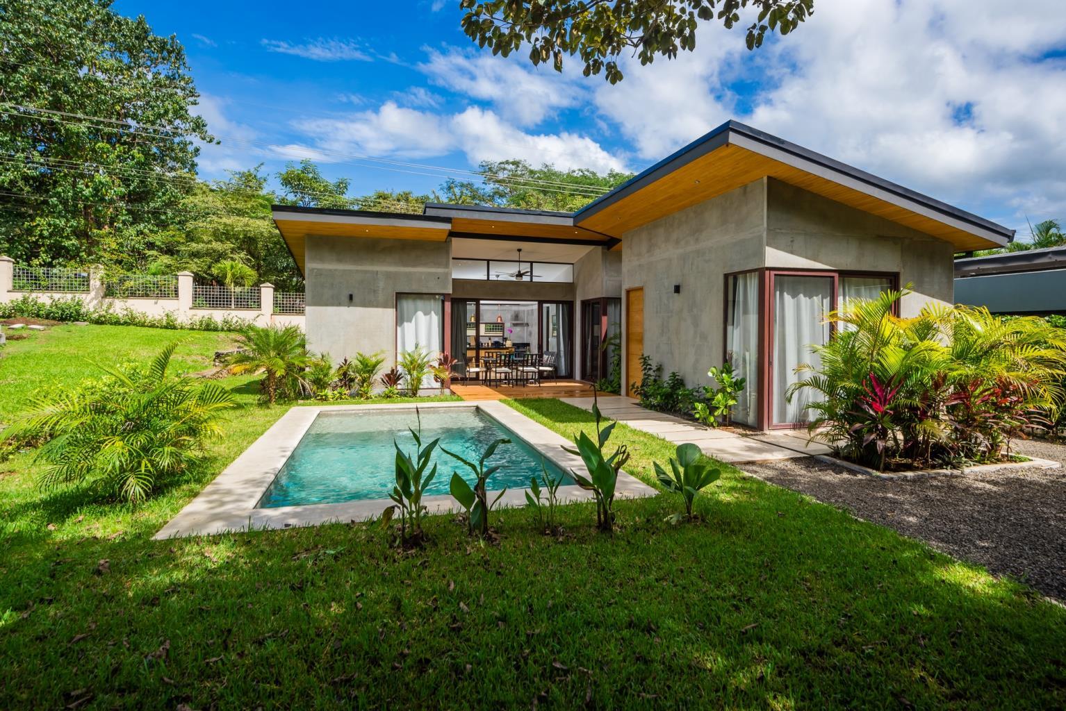 3 bed Single Family Homes For Sale in Tamarindo, Guanacaste - thumb 1