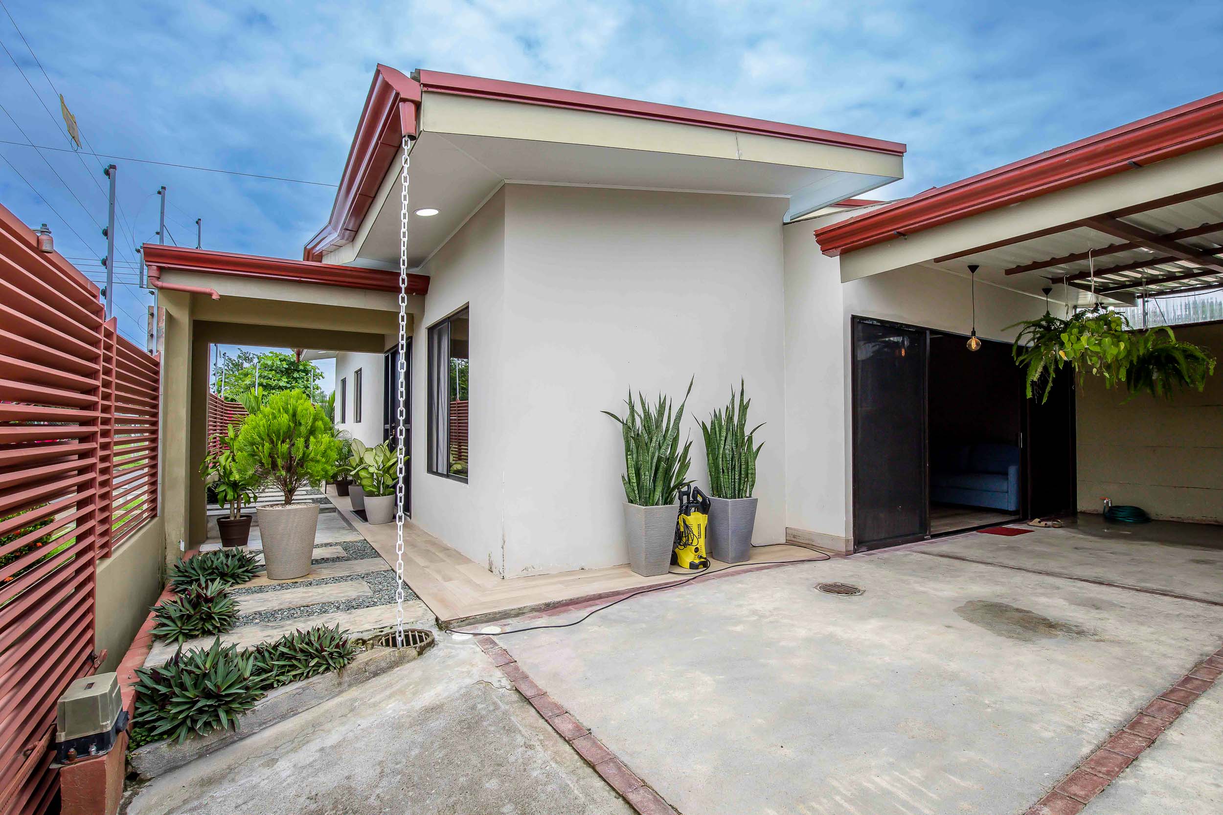 3 bed Single Family Homes For Sale in Quepos, Puntarenas - thumb 7