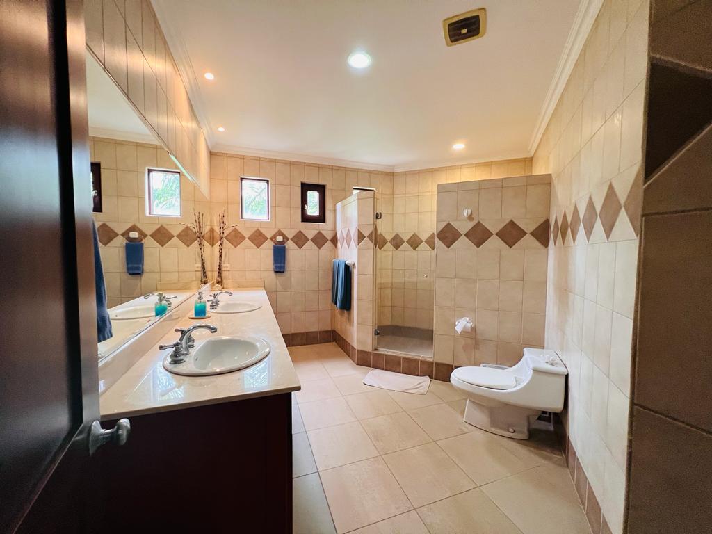 2 bed Condo For Sale in Jaco, Puntarenas - thumb 17