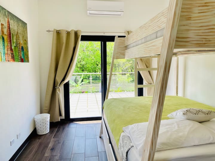 4 bed Single Family Homes For Sale in Playa Hermosa, Puntarenas - thumb 8