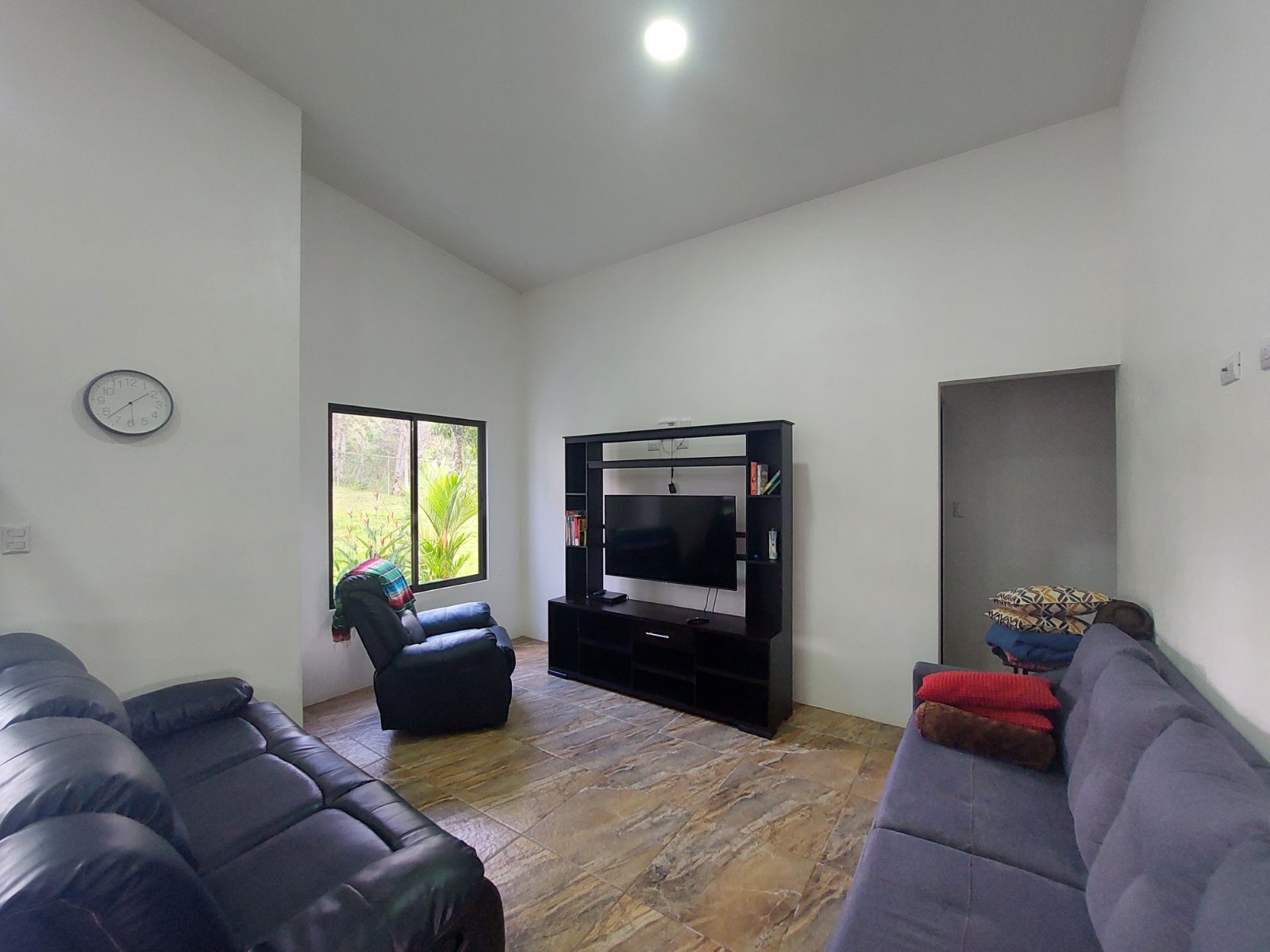 3 bed Single Family Homes For Sale in Perez Zeledon, Puntarenas - thumb 18