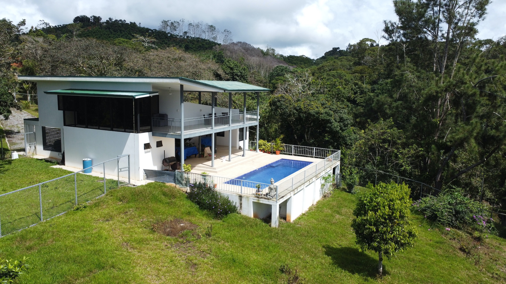3 bed Single Family Homes For Sale in Perez Zeledon, Puntarenas - thumb 9