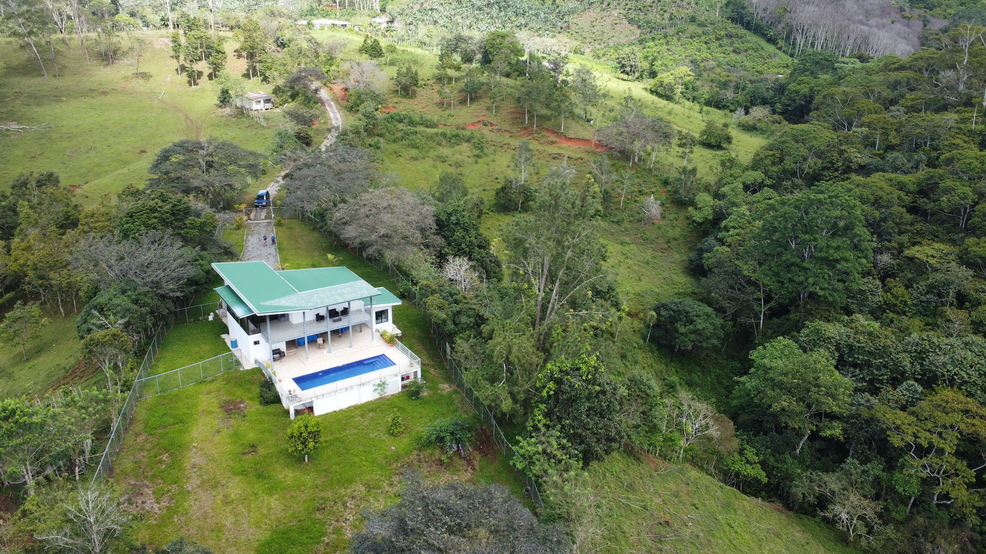 3 bed Single Family Homes For Sale in Perez Zeledon, Puntarenas - thumb 5