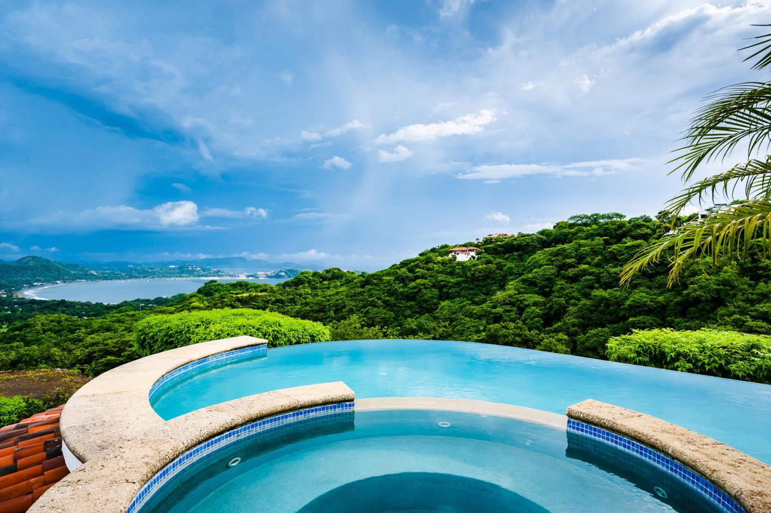 4 bed Single Family Homes For Sale in Playa Potrero, Guanacaste - thumb 16