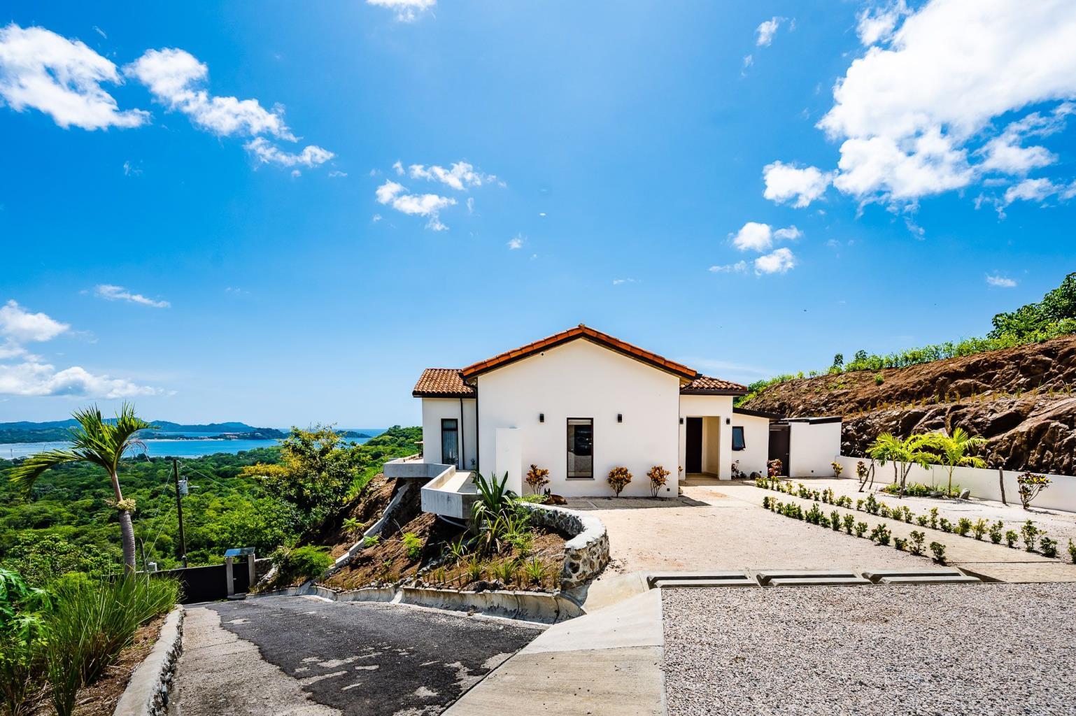 3 bed Single Family Homes For Sale in Playa Potrero, Guanacaste - thumb 21