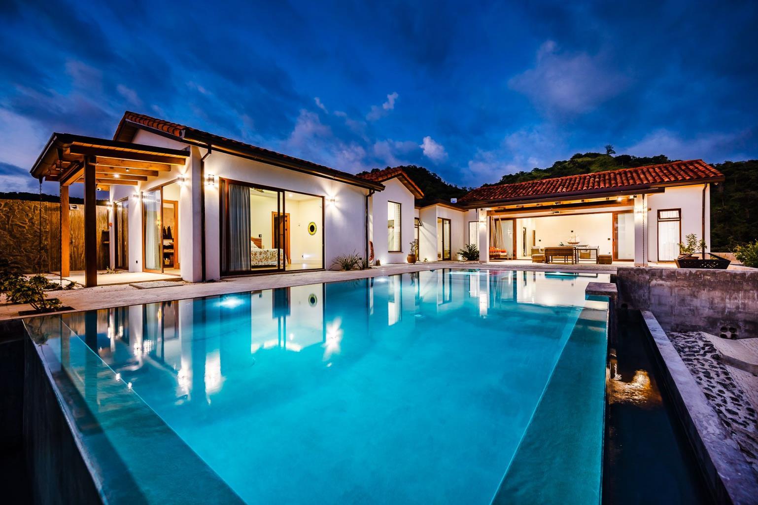 3 bed Single Family Homes For Sale in Playa Potrero, Guanacaste - thumb 20
