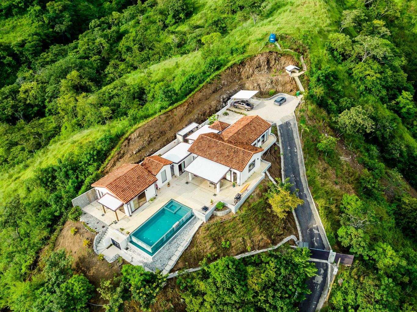 3 bed Single Family Homes For Sale in Playa Potrero, Guanacaste - thumb 24