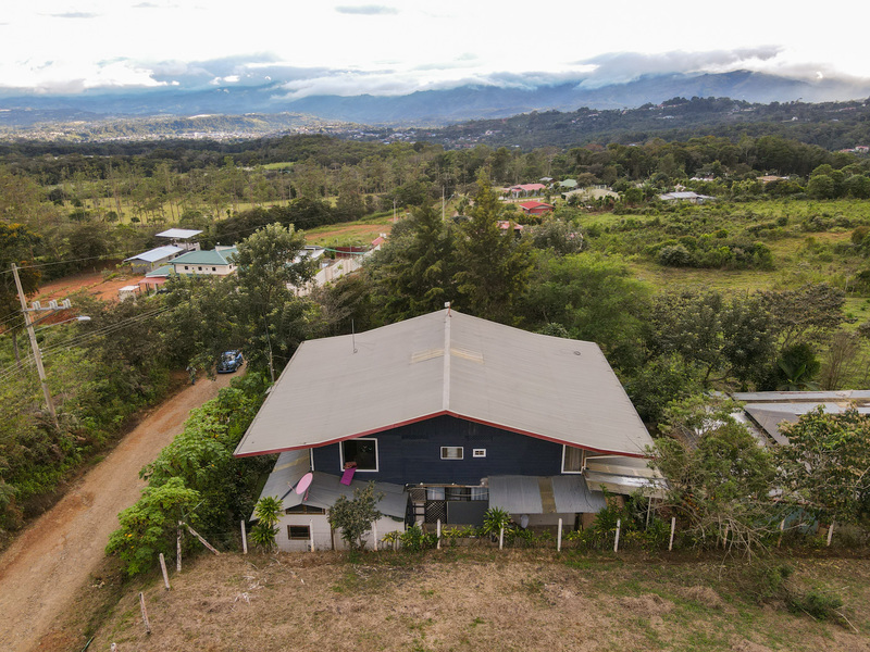 8 bed Single Family Homes For Sale in Perez Zeledon, Puntarenas - 1