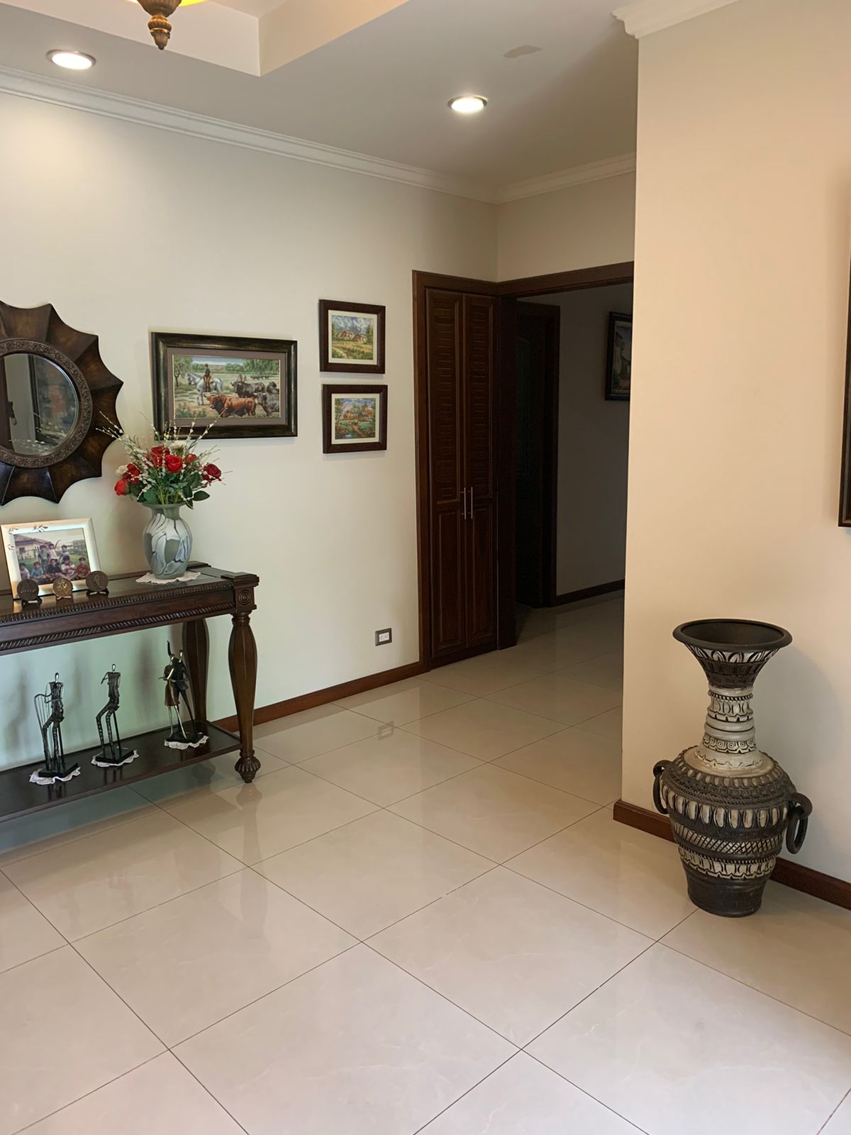 3 bed Single Family Homes For Sale in Santa Ana, San Jose - thumb 8