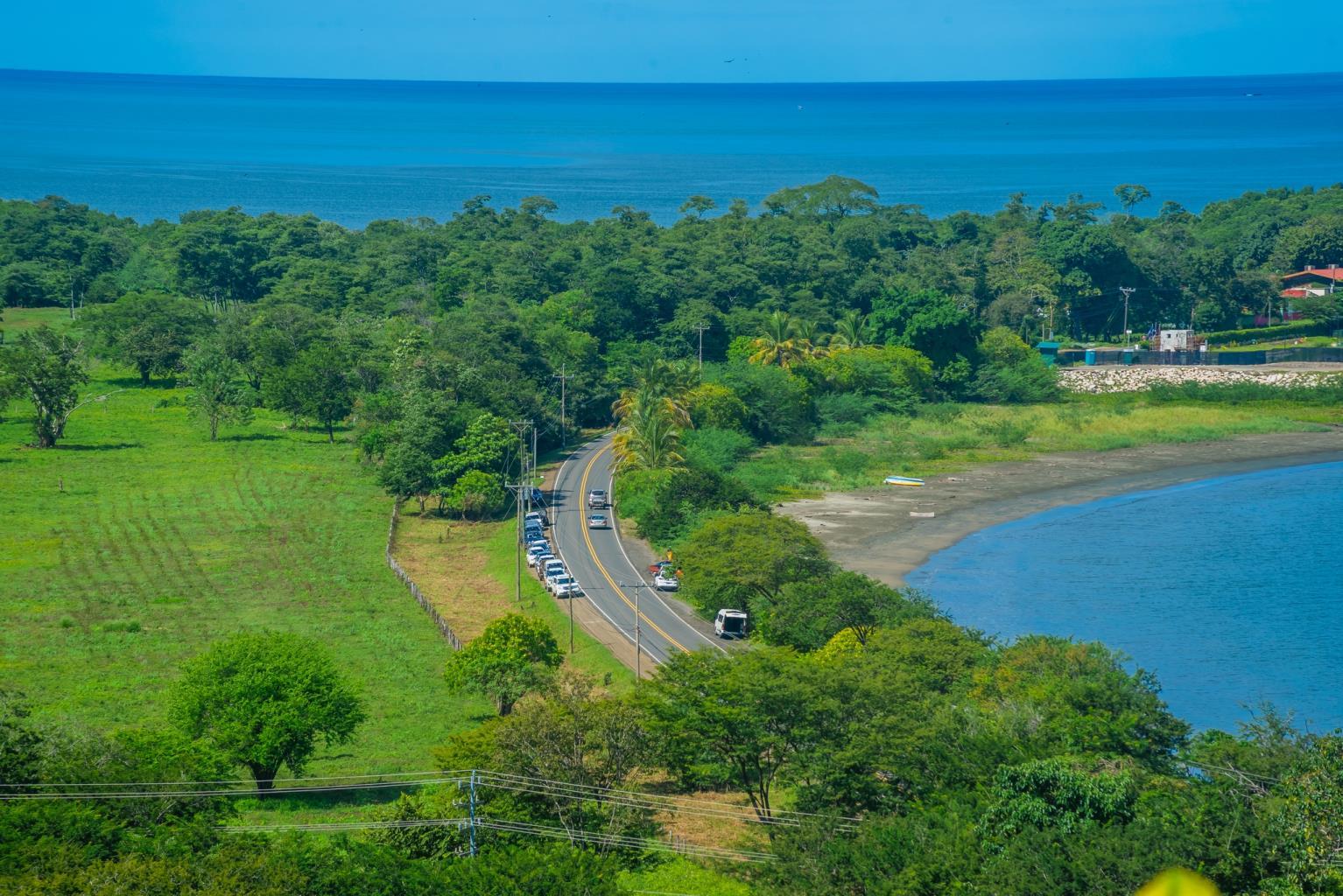 4 bed Single Family Homes For Sale in Playa Flamingo, Guanacaste - thumb 3