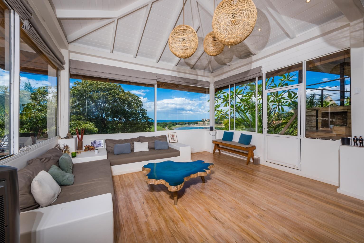 4 bed Single Family Homes For Sale in Playa Flamingo, Guanacaste - thumb 6