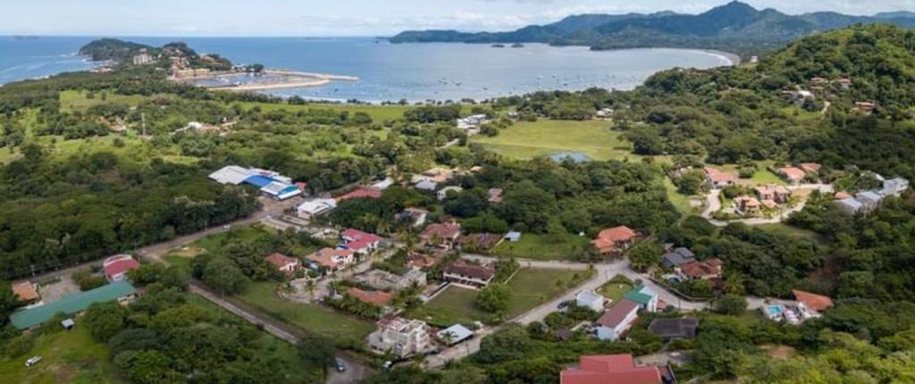 3 bed Single Family Homes For Sale in Playa Flamingo, Guanacaste - thumb 6