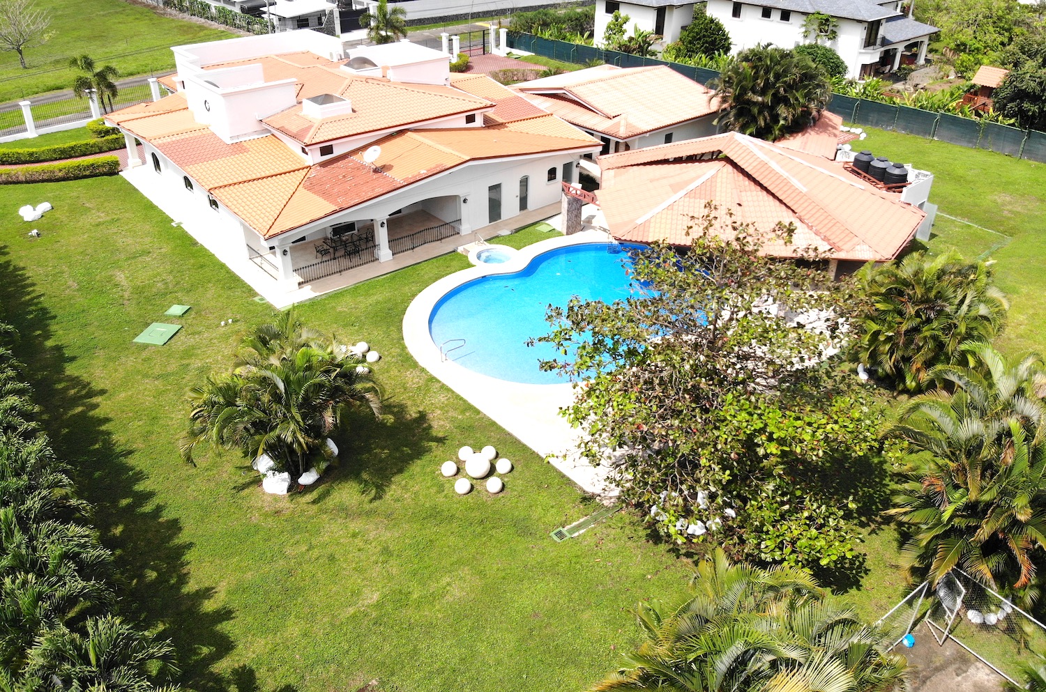 6 bed Single Family Homes For Sale in La Guacima, Alajuela - thumb 2