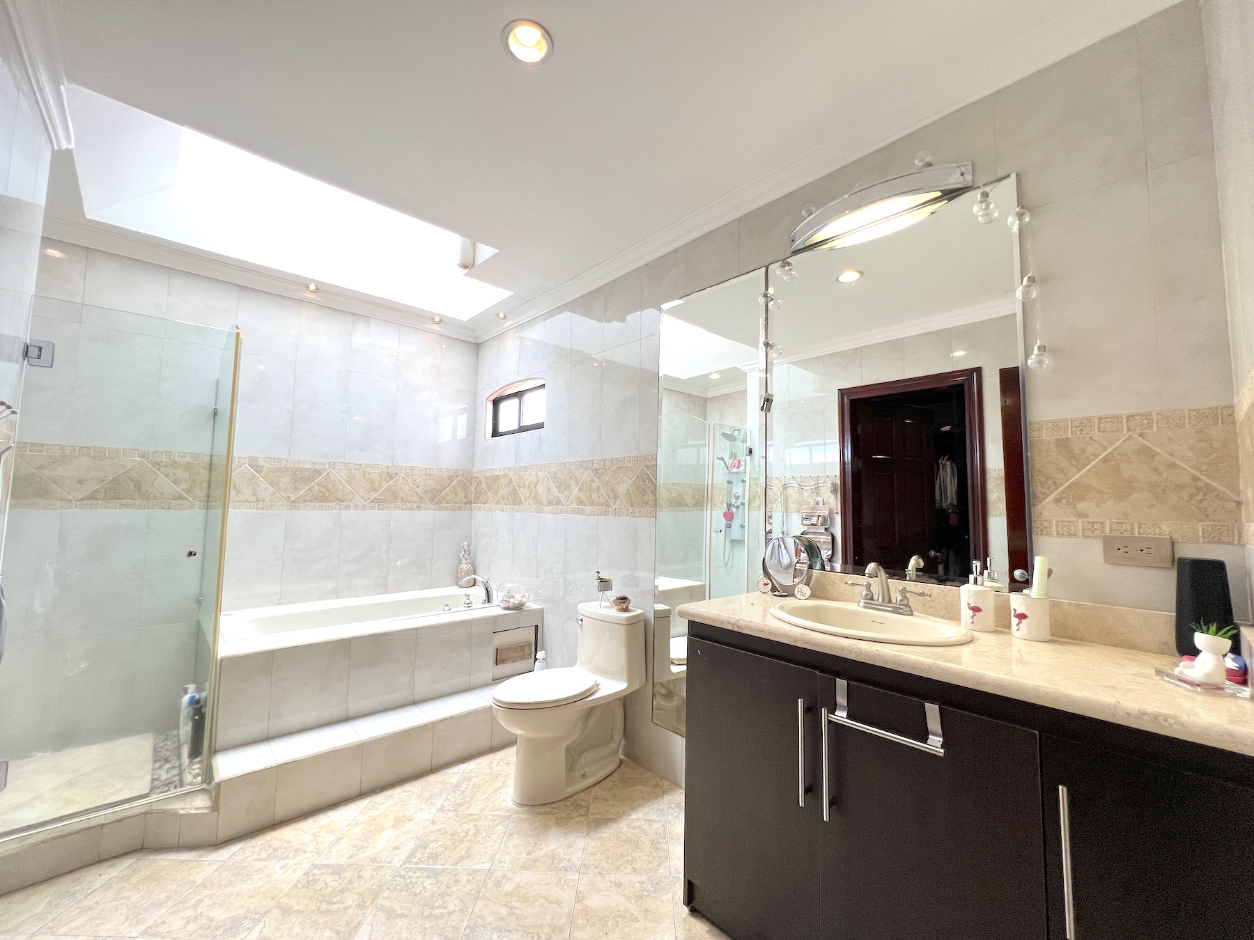 6 bed Single Family Homes For Sale in La Guacima, Alajuela - thumb 24