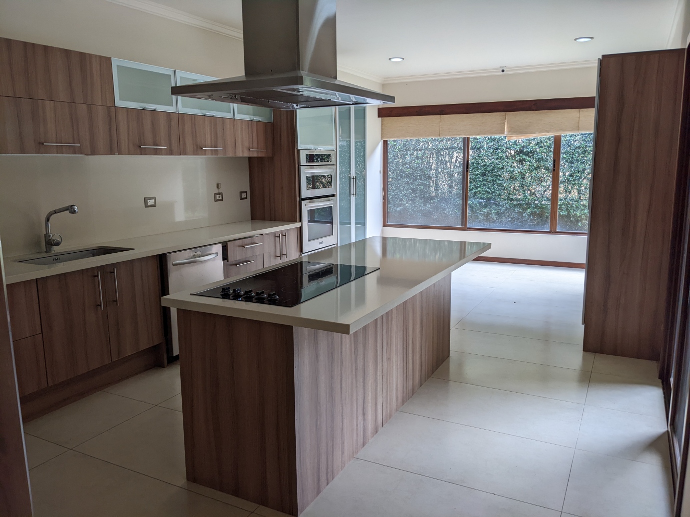 6 bed Single Family Homes For Sale in Santa Ana, San Jose - thumb 12