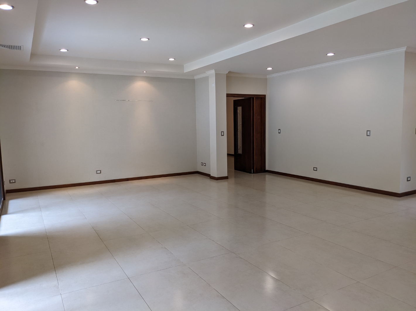 6 bed Single Family Homes For Sale in Santa Ana, San Jose - thumb 8