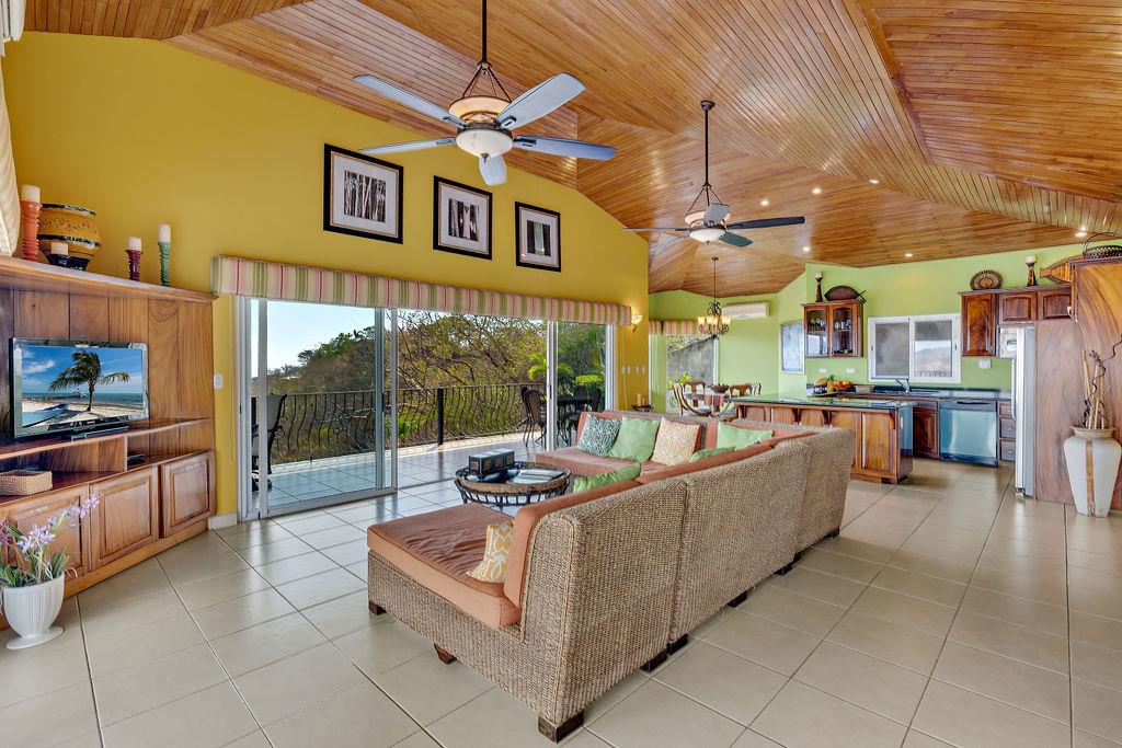 3 bed Single Family Homes For Sale in Playa Potrero, Guanacaste - thumb 13