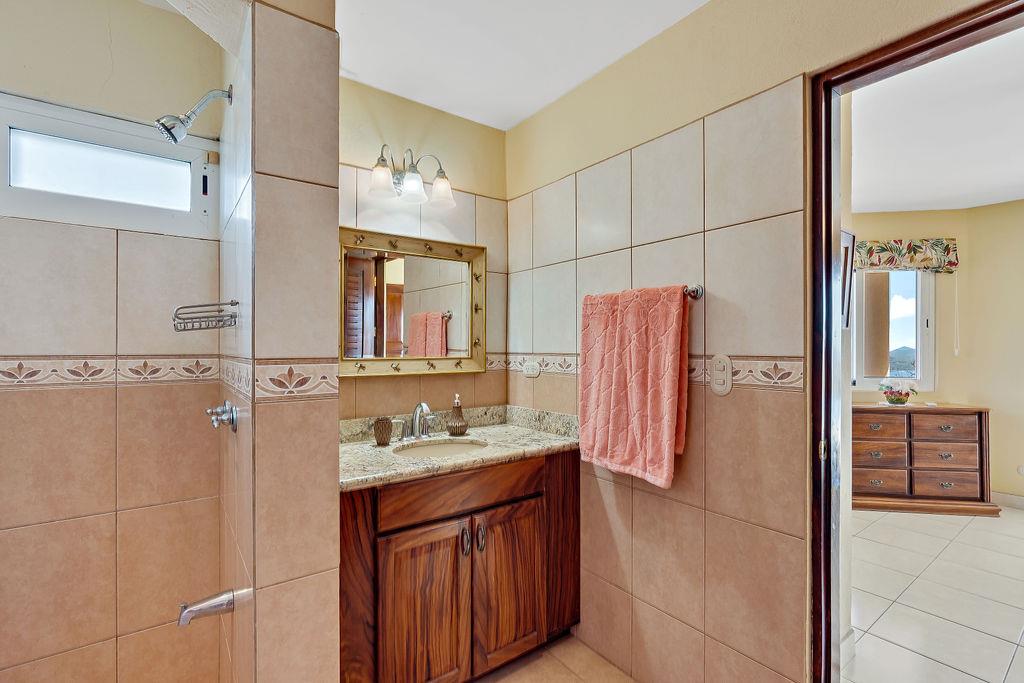 3 bed Single Family Homes For Sale in Playa Potrero, Guanacaste - thumb 8