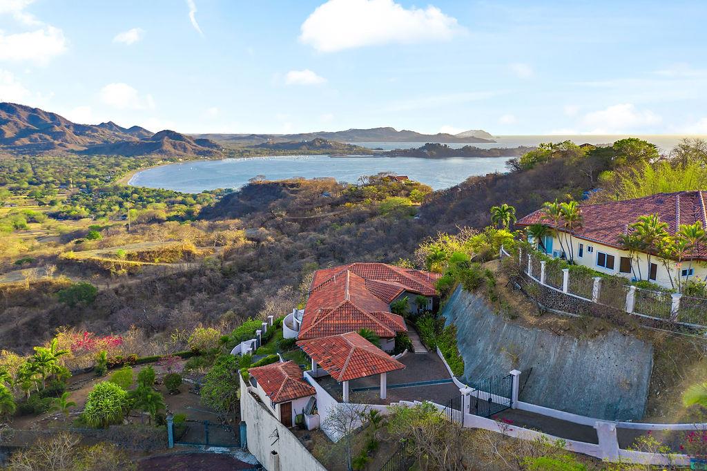 3 bed Single Family Homes For Sale in Playa Potrero, Guanacaste - thumb 27
