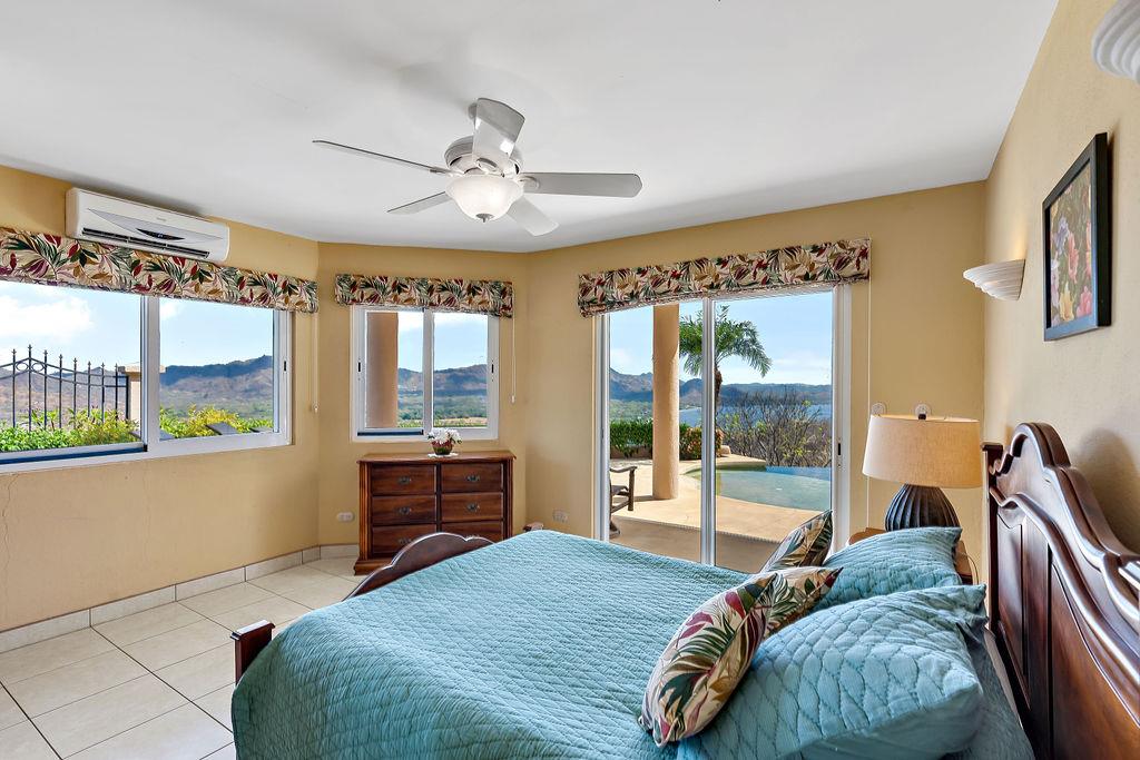 3 bed Single Family Homes For Sale in Playa Potrero, Guanacaste - thumb 5