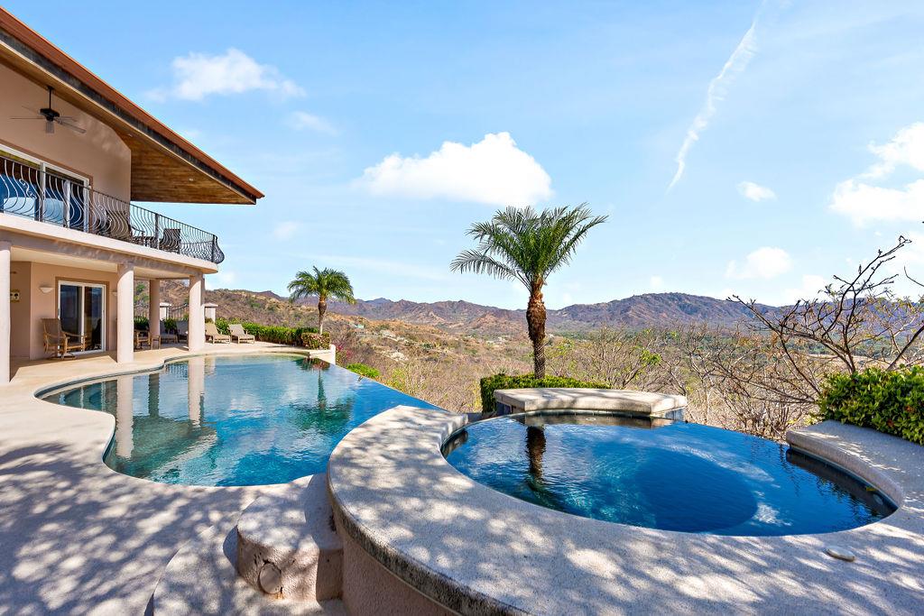 3 bed Single Family Homes For Sale in Playa Potrero, Guanacaste - thumb 17