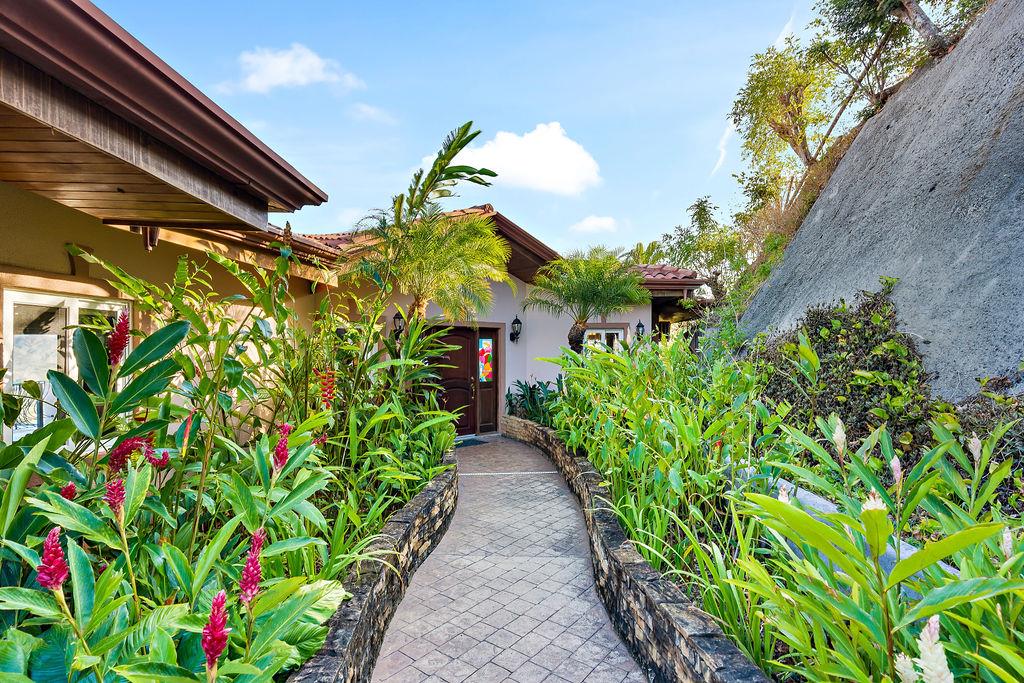 3 bed Single Family Homes For Sale in Playa Potrero, Guanacaste - thumb 22