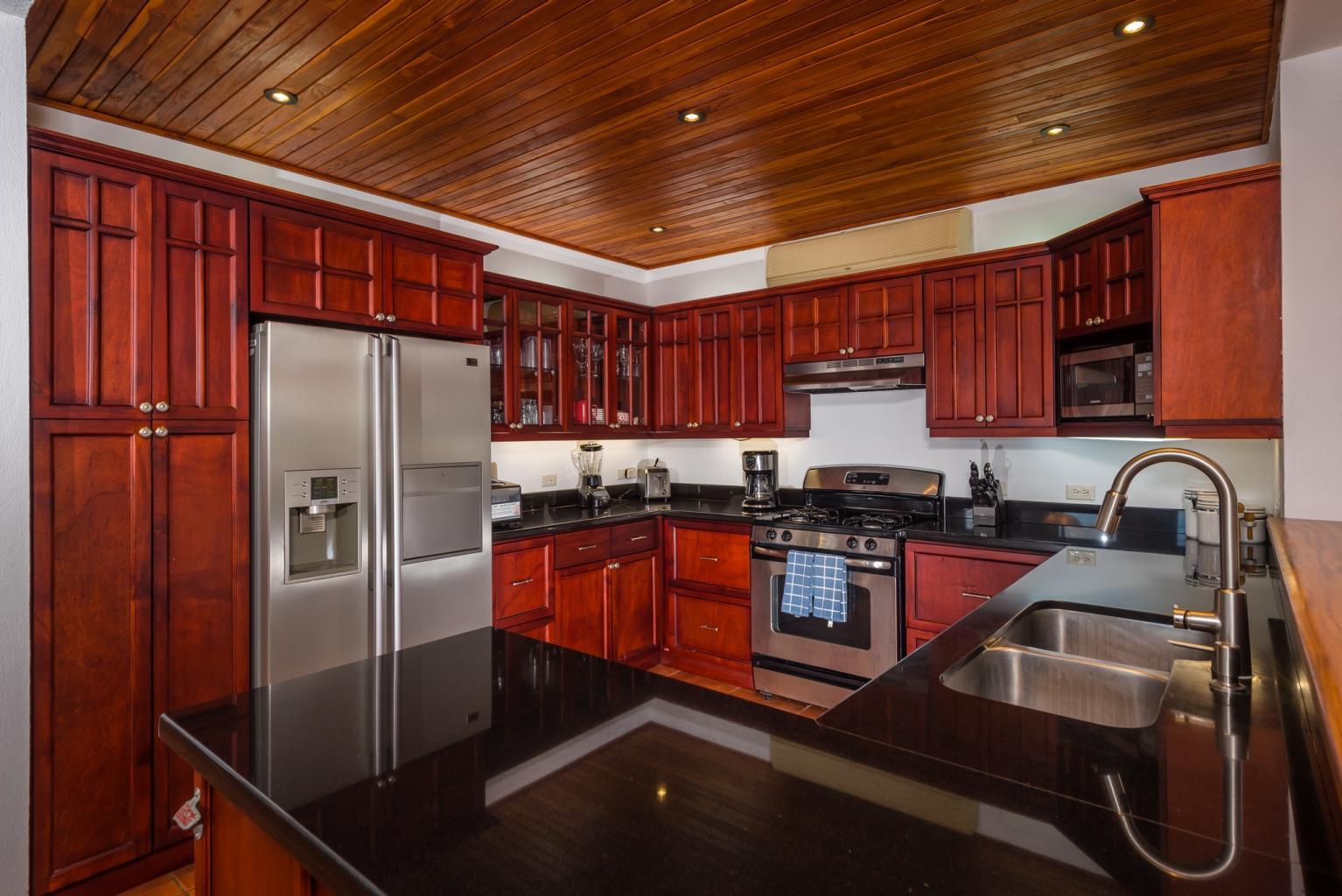 4 bed Single Family Homes For Sale in Playa Potrero, Guanacaste - thumb 14