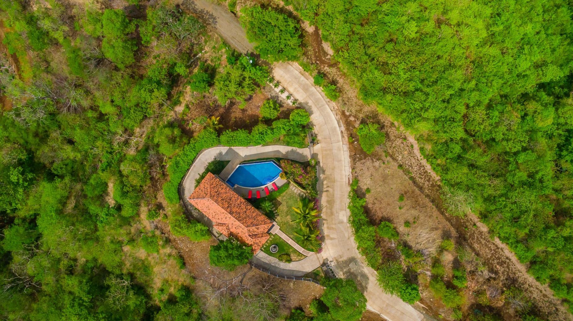 4 bed Single Family Homes For Sale in Playa Potrero, Guanacaste - thumb 21